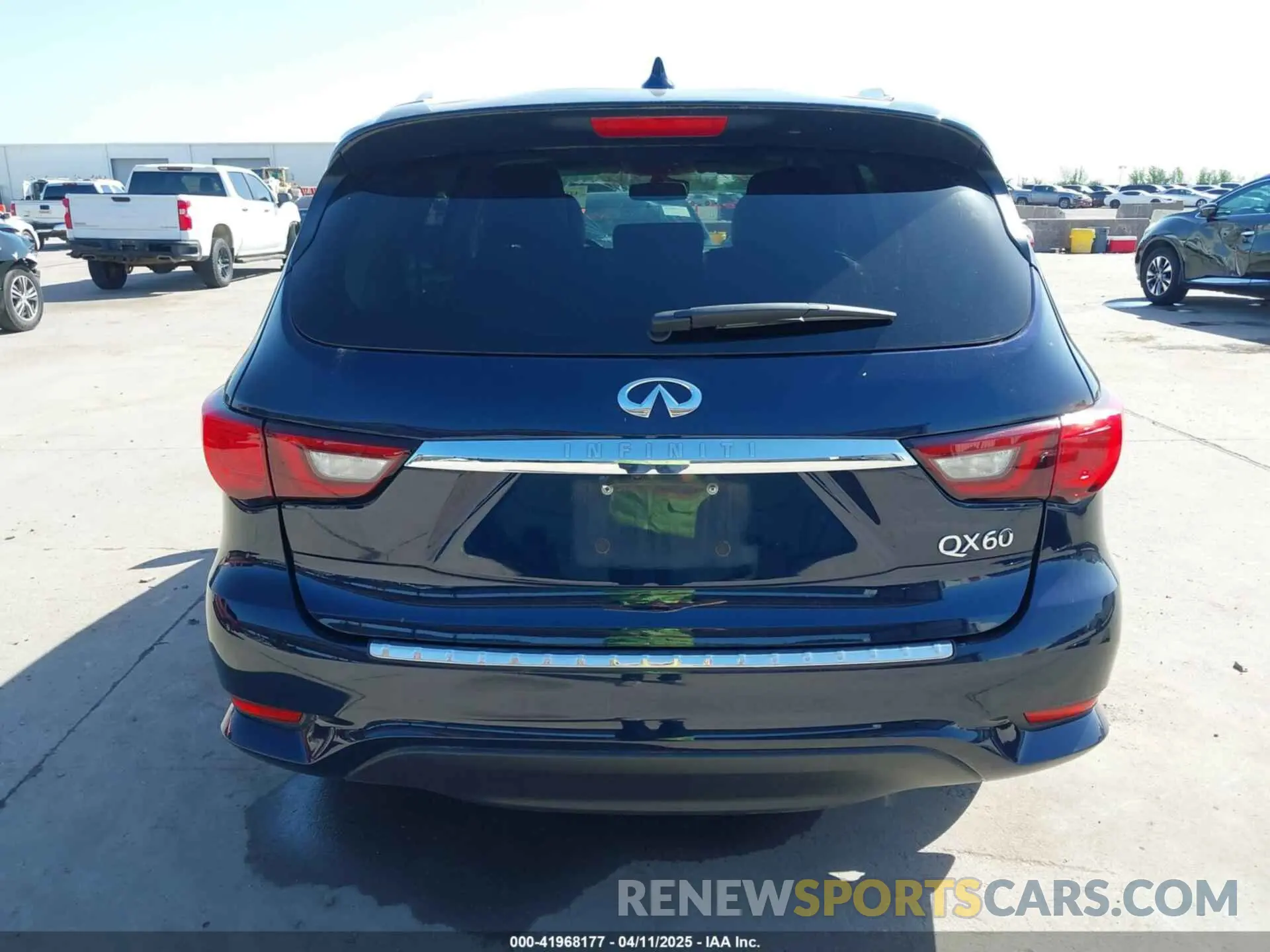 16 Photograph of a damaged car 5N1DL0MN1LC506501 INFINITI QX60 2020