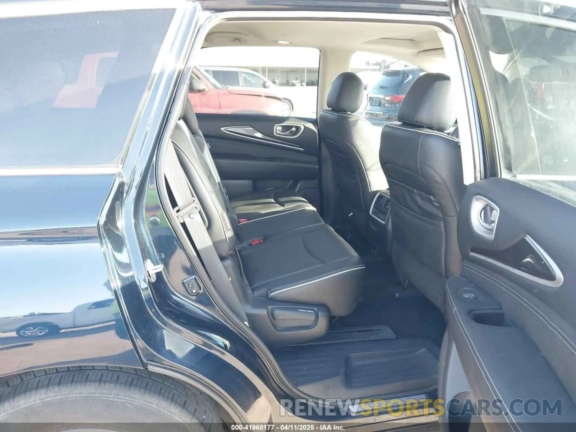 8 Photograph of a damaged car 5N1DL0MN1LC506501 INFINITI QX60 2020