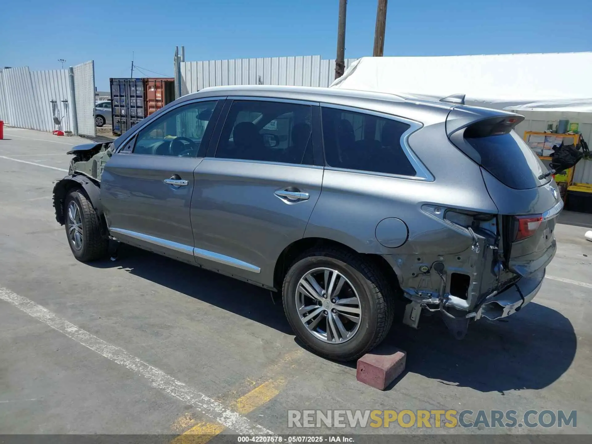 3 Photograph of a damaged car 5N1DL0MN2LC500741 INFINITI QX60 2020