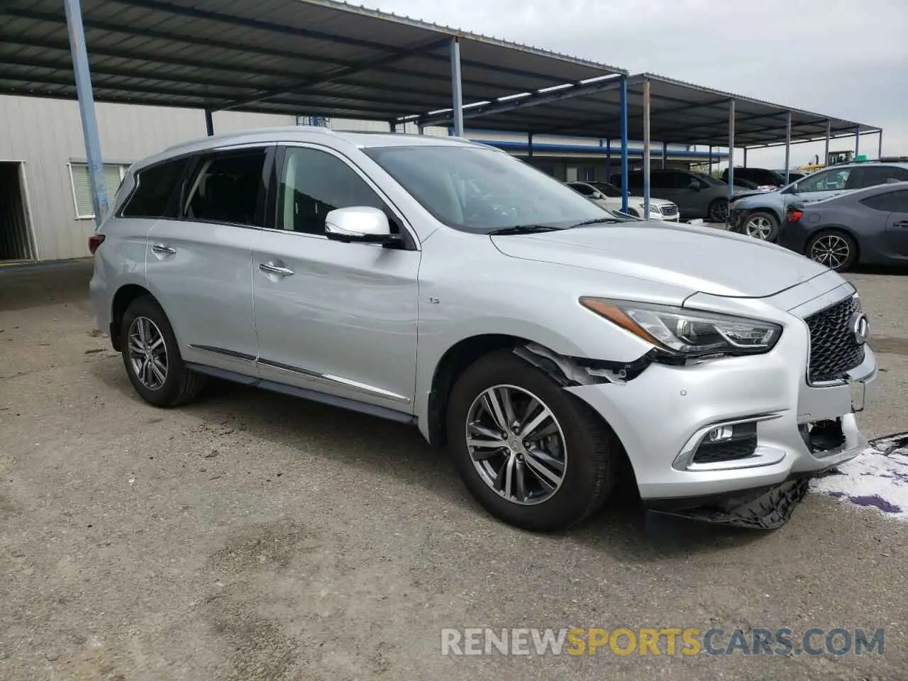4 Photograph of a damaged car 5N1DL0MN2LC518091 INFINITI QX60 2020
