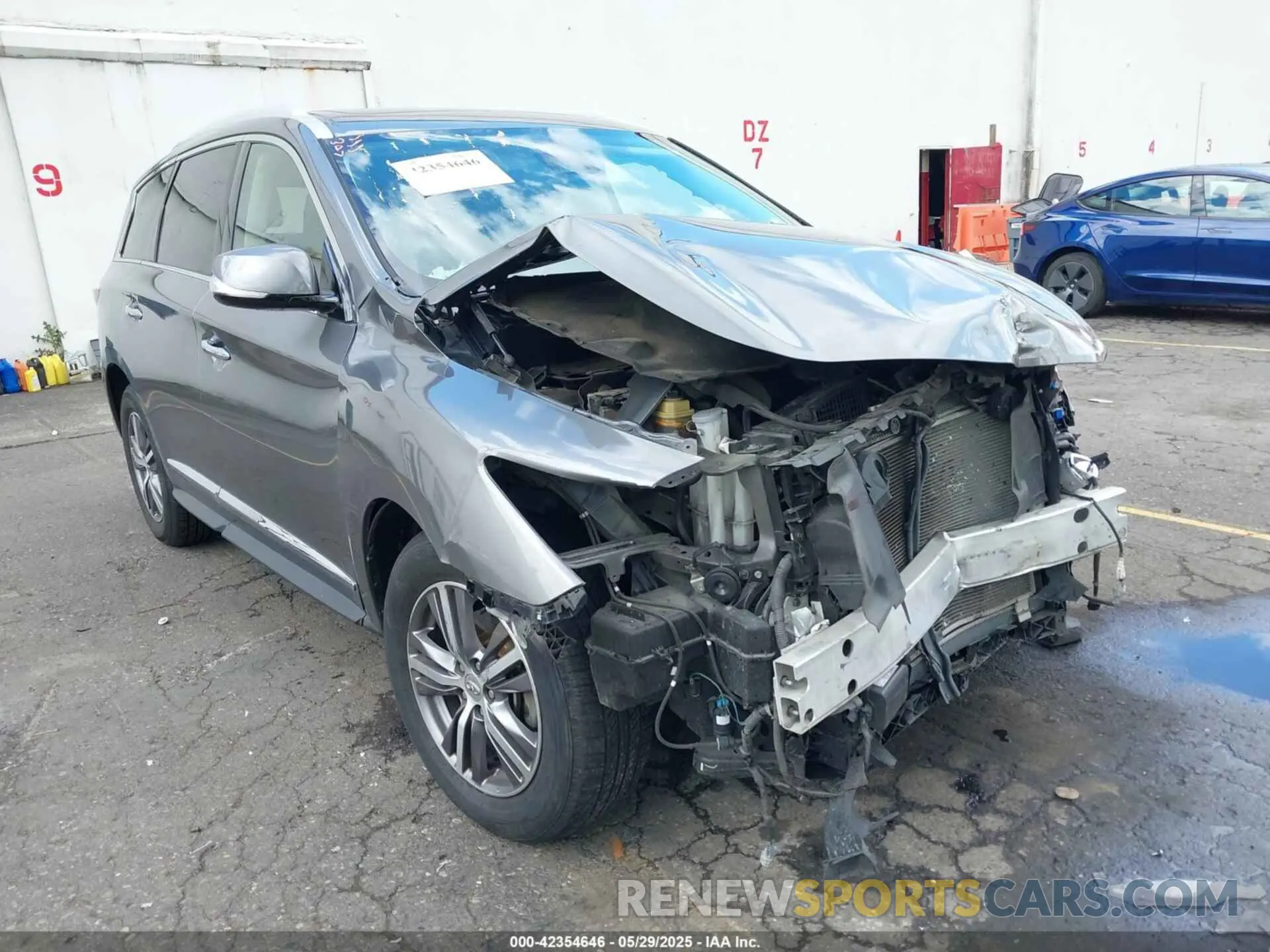 1 Photograph of a damaged car 5N1DL0MN3LC511165 INFINITI QX60 2020