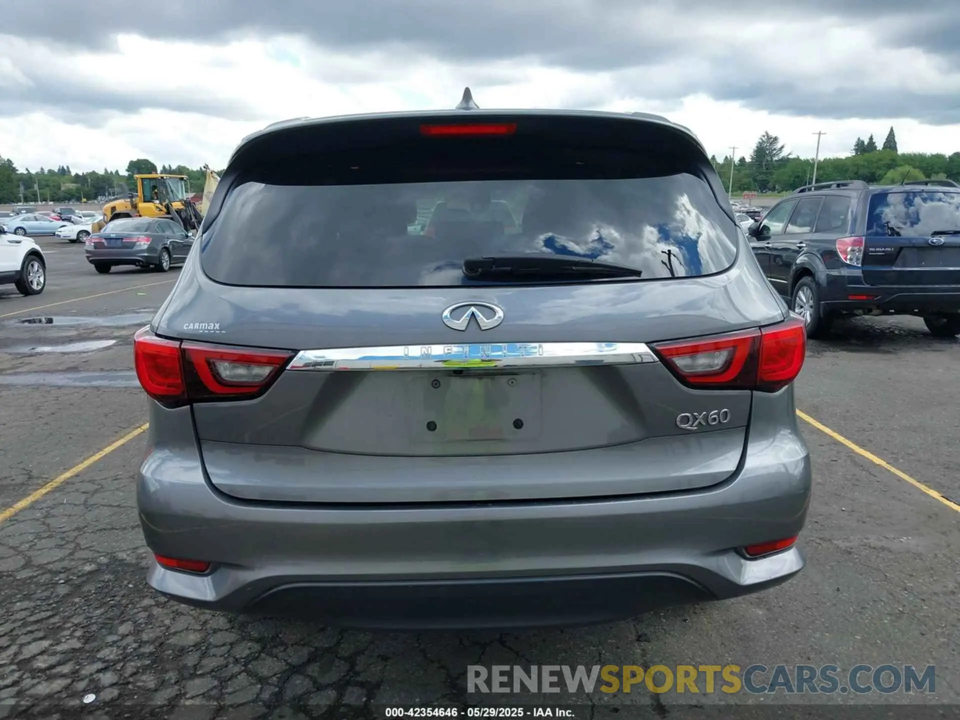 16 Photograph of a damaged car 5N1DL0MN3LC511165 INFINITI QX60 2020