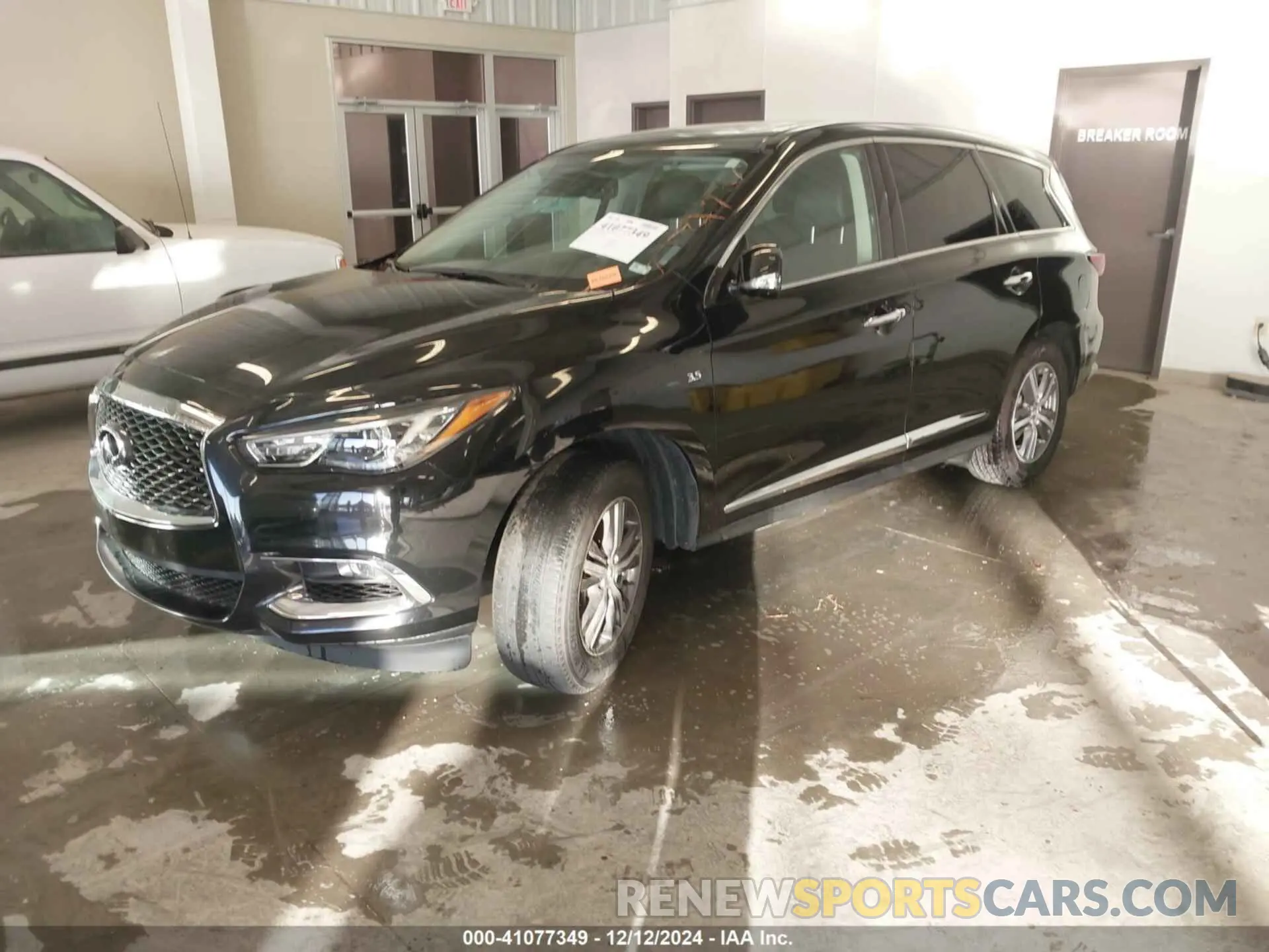 2 Photograph of a damaged car 5N1DL0MN3LC533814 INFINITI QX60 2020