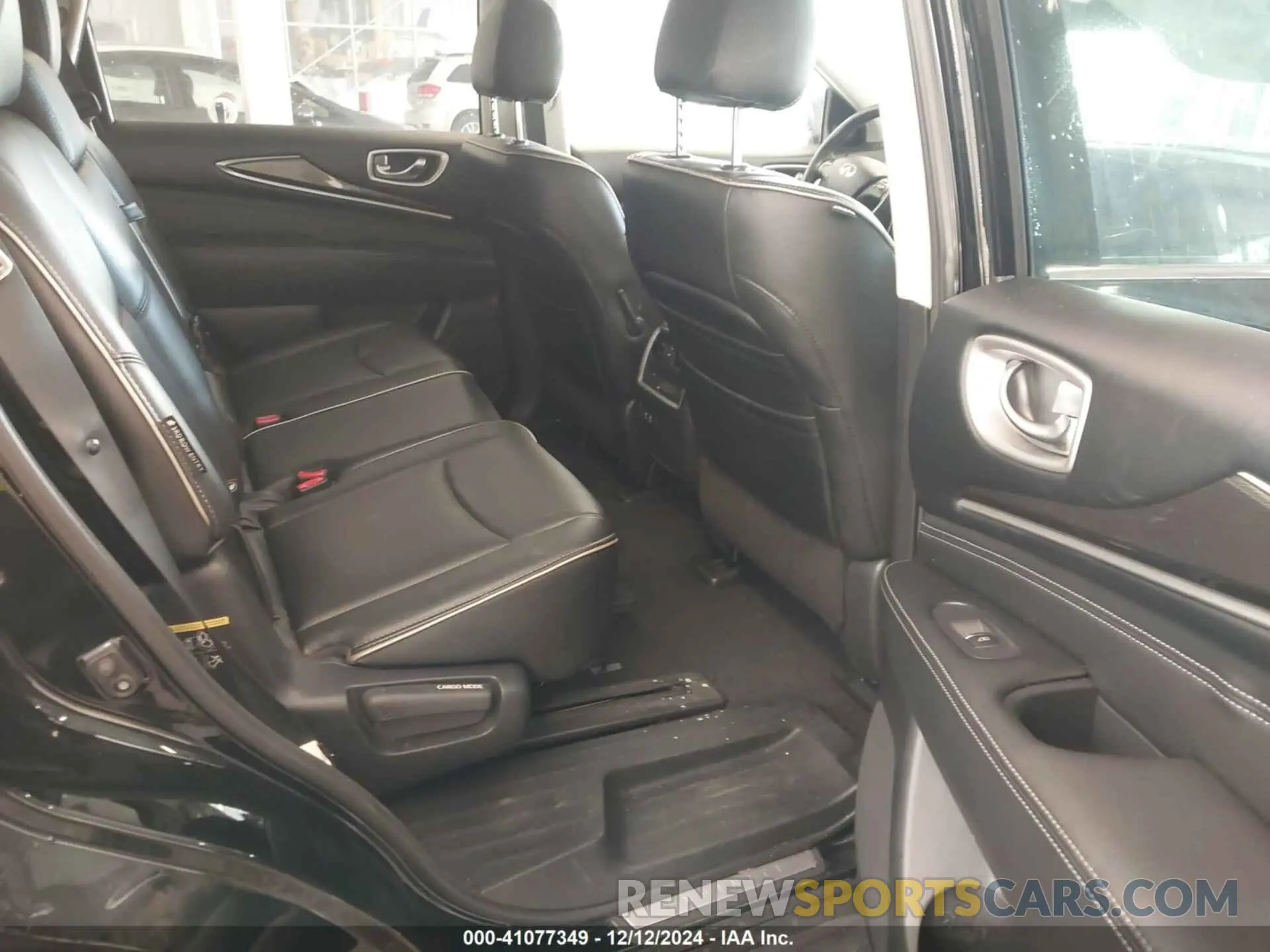 8 Photograph of a damaged car 5N1DL0MN3LC533814 INFINITI QX60 2020