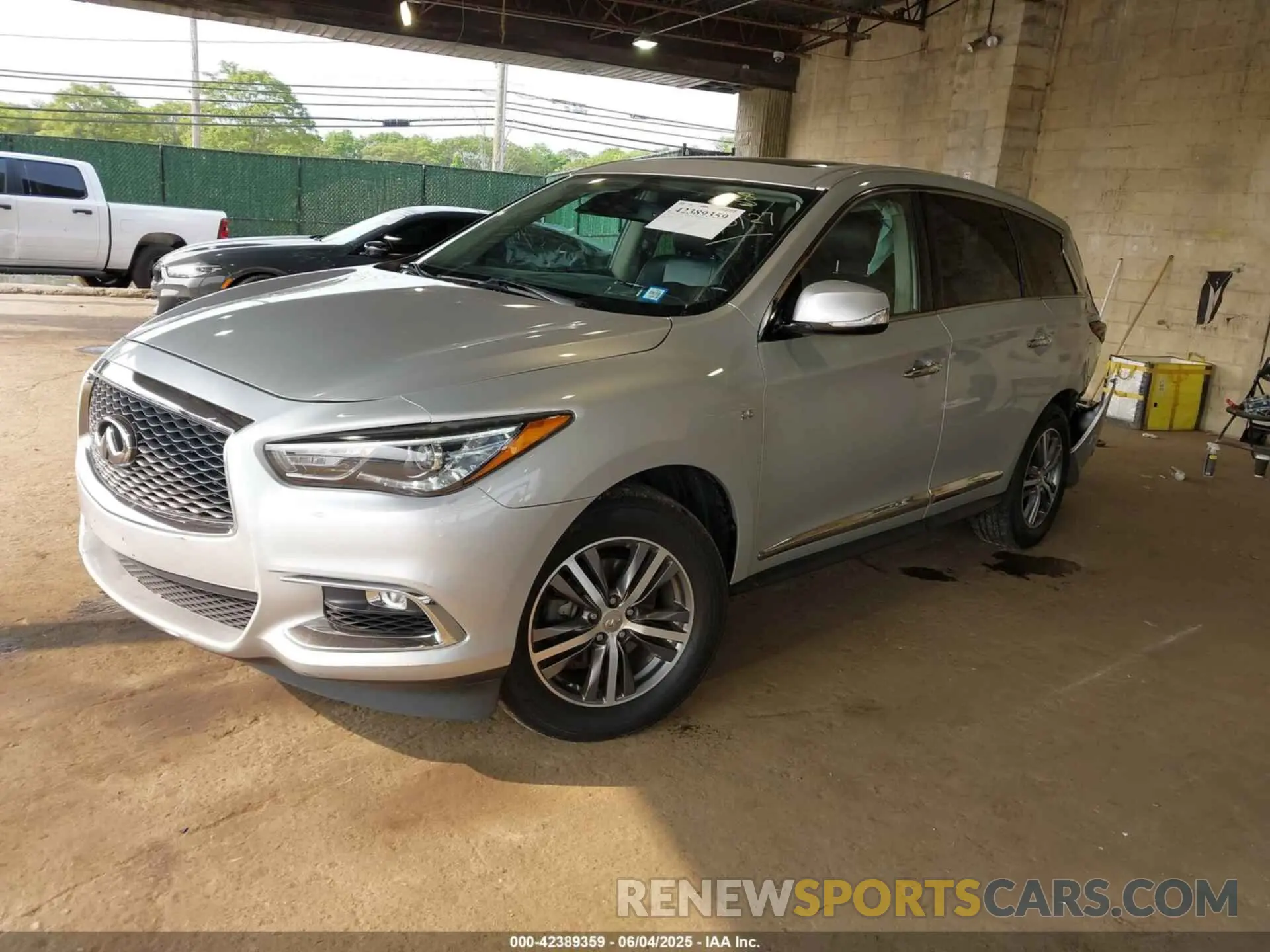 2 Photograph of a damaged car 5N1DL0MN4LC531229 INFINITI QX60 2020