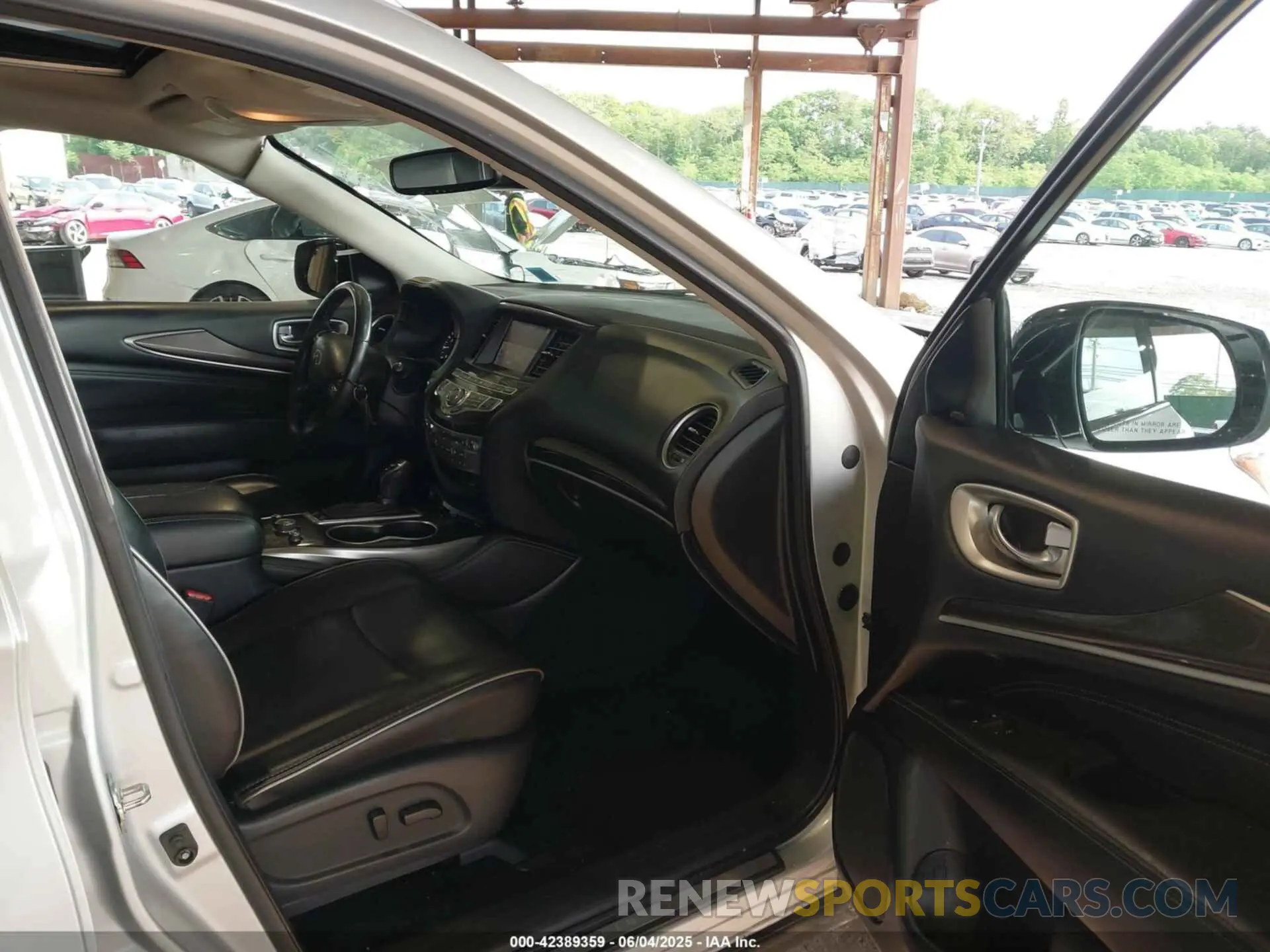 5 Photograph of a damaged car 5N1DL0MN4LC531229 INFINITI QX60 2020