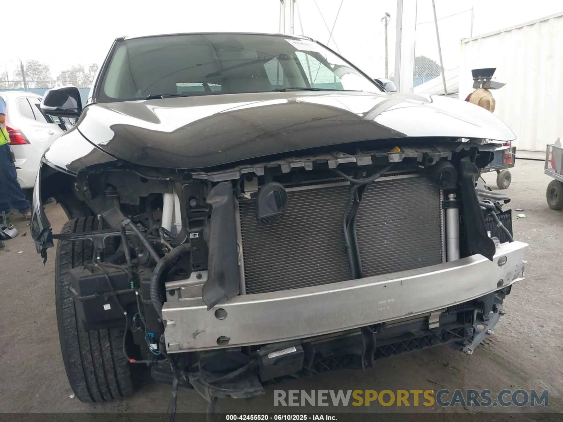 13 Photograph of a damaged car 5N1DL0MN5LC504329 INFINITI QX60 2020