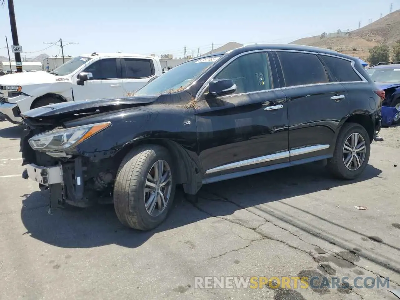 1 Photograph of a damaged car 5N1DL0MN5LC506307 INFINITI QX60 2020