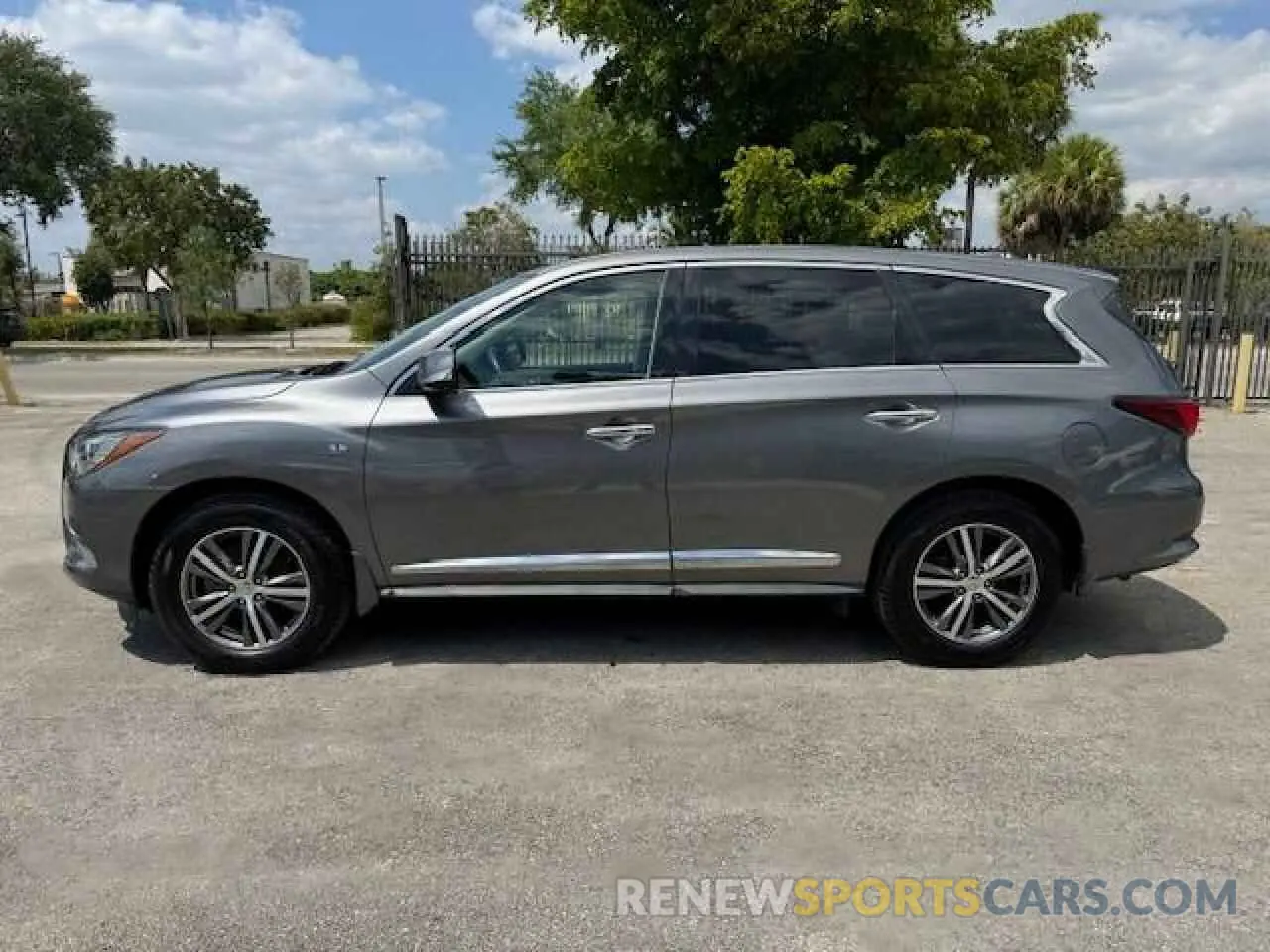 12 Photograph of a damaged car 5N1DL0MN6LC501178 INFINITI QX60 2020