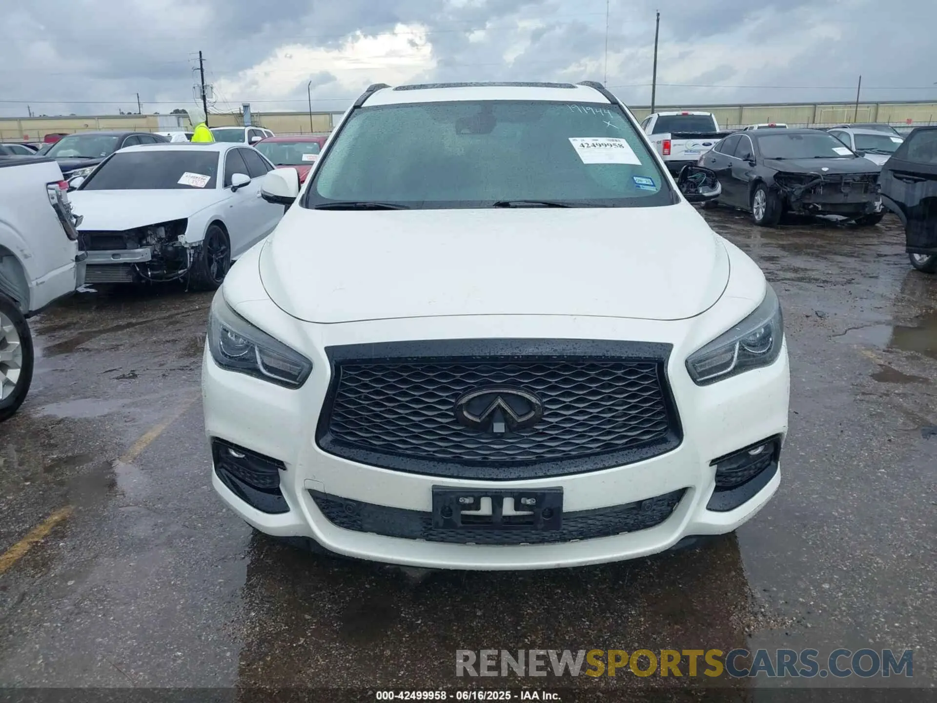 12 Photograph of a damaged car 5N1DL0MN6LC523391 INFINITI QX60 2020