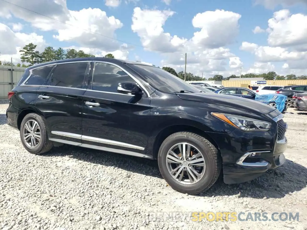 4 Photograph of a damaged car 5N1DL0MN6LC532964 INFINITI QX60 2020