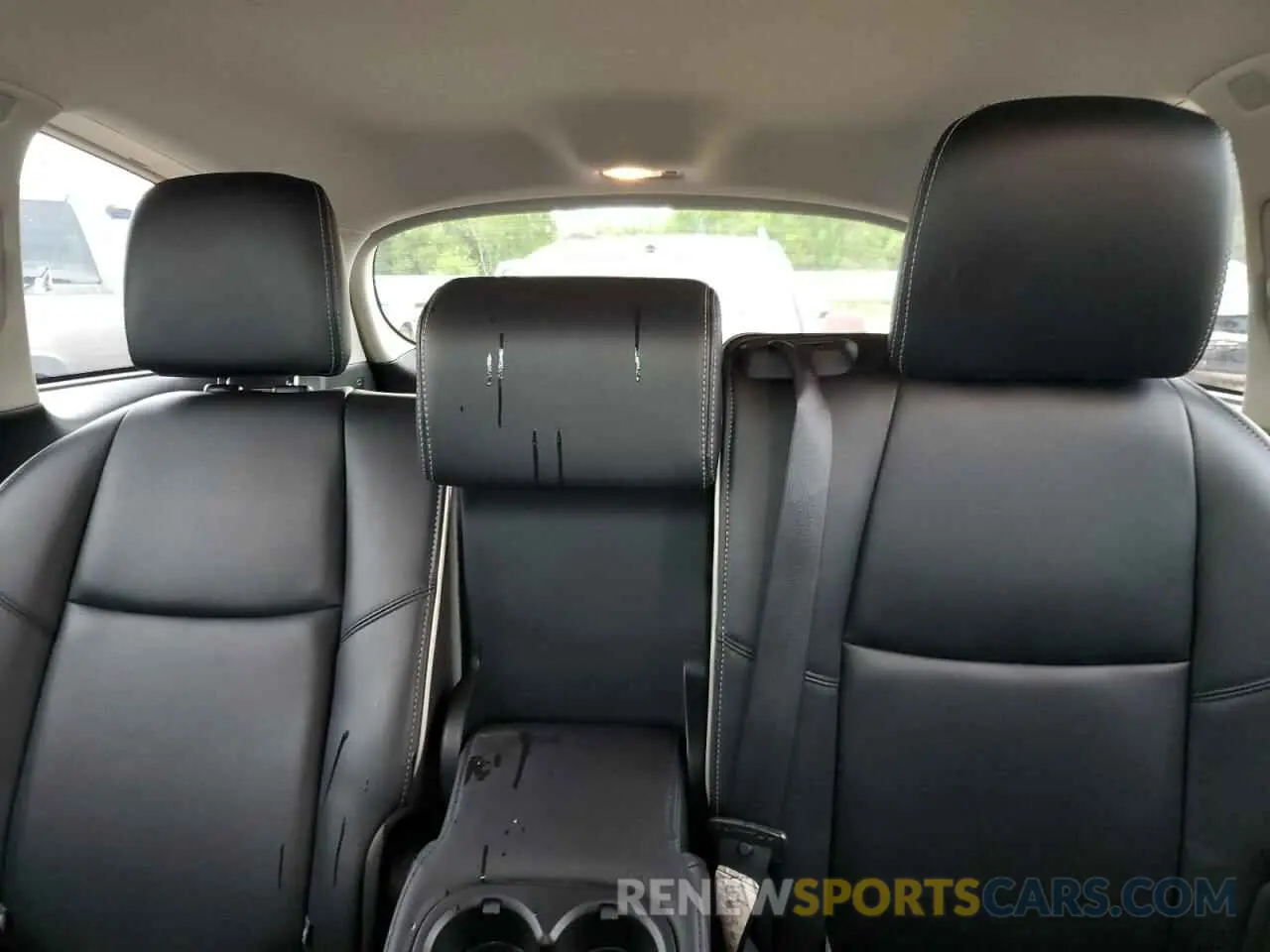 10 Photograph of a damaged car 5N1DL0MN7LC521312 INFINITI QX60 2020