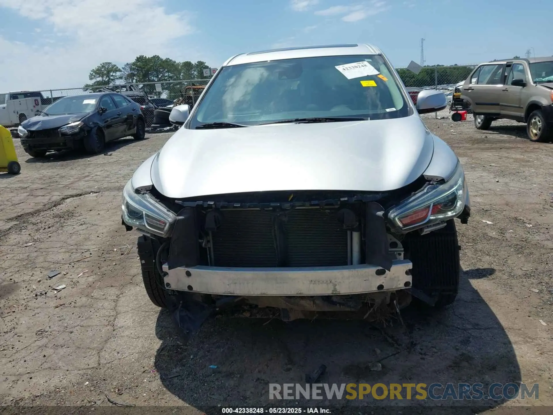 13 Photograph of a damaged car 5N1DL0MN7LC529460 INFINITI QX60 2020
