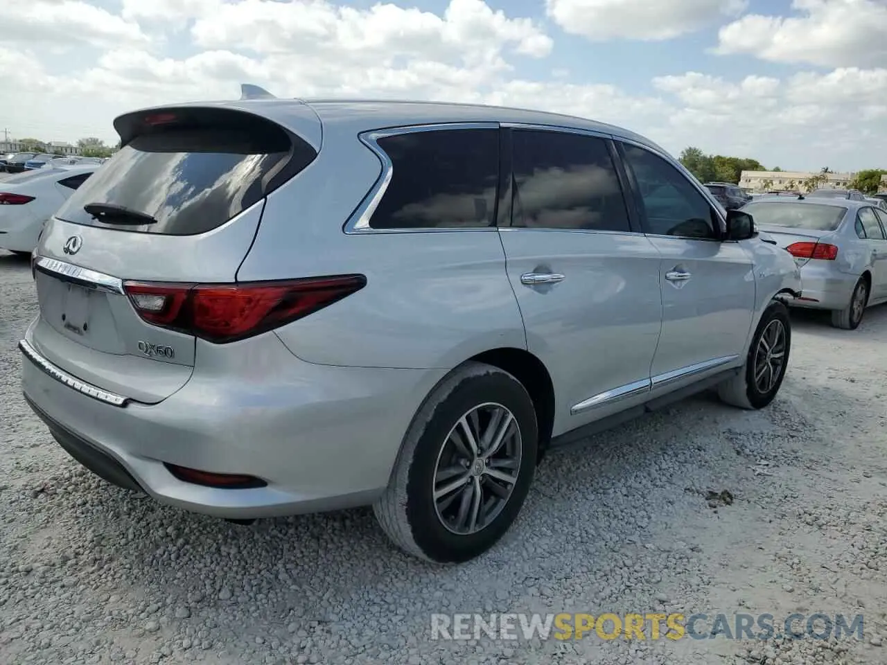 3 Photograph of a damaged car 5N1DL0MN9LC527838 INFINITI QX60 2020