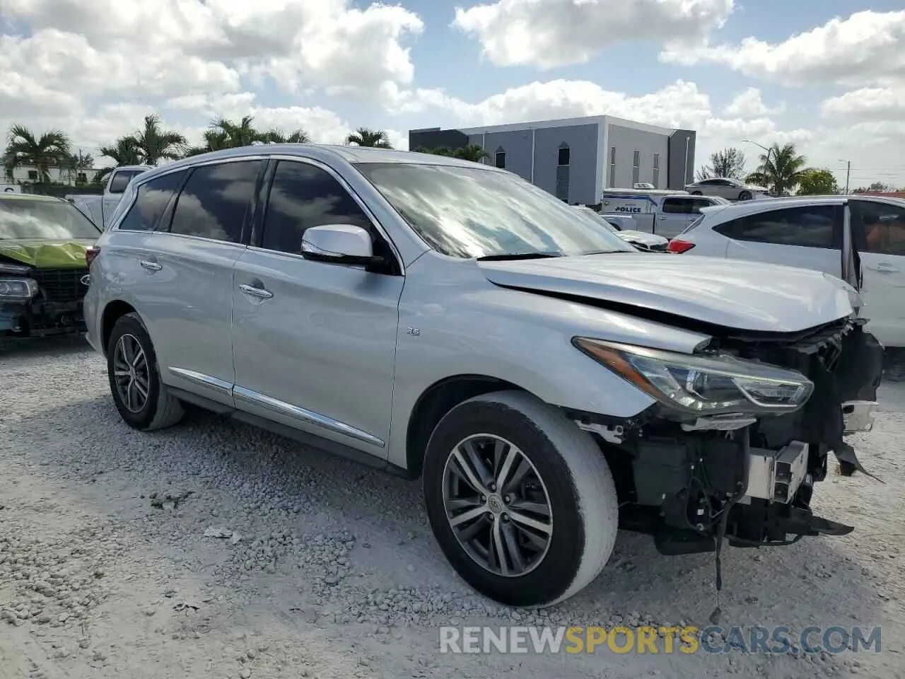 4 Photograph of a damaged car 5N1DL0MN9LC527838 INFINITI QX60 2020