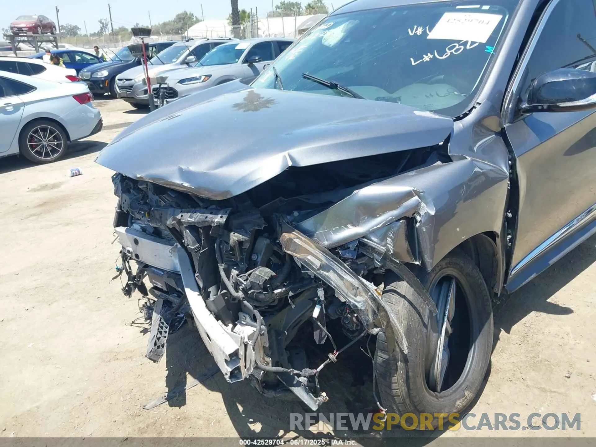6 Photograph of a damaged car 5N1DL0MNXLC506142 INFINITI QX60 2020