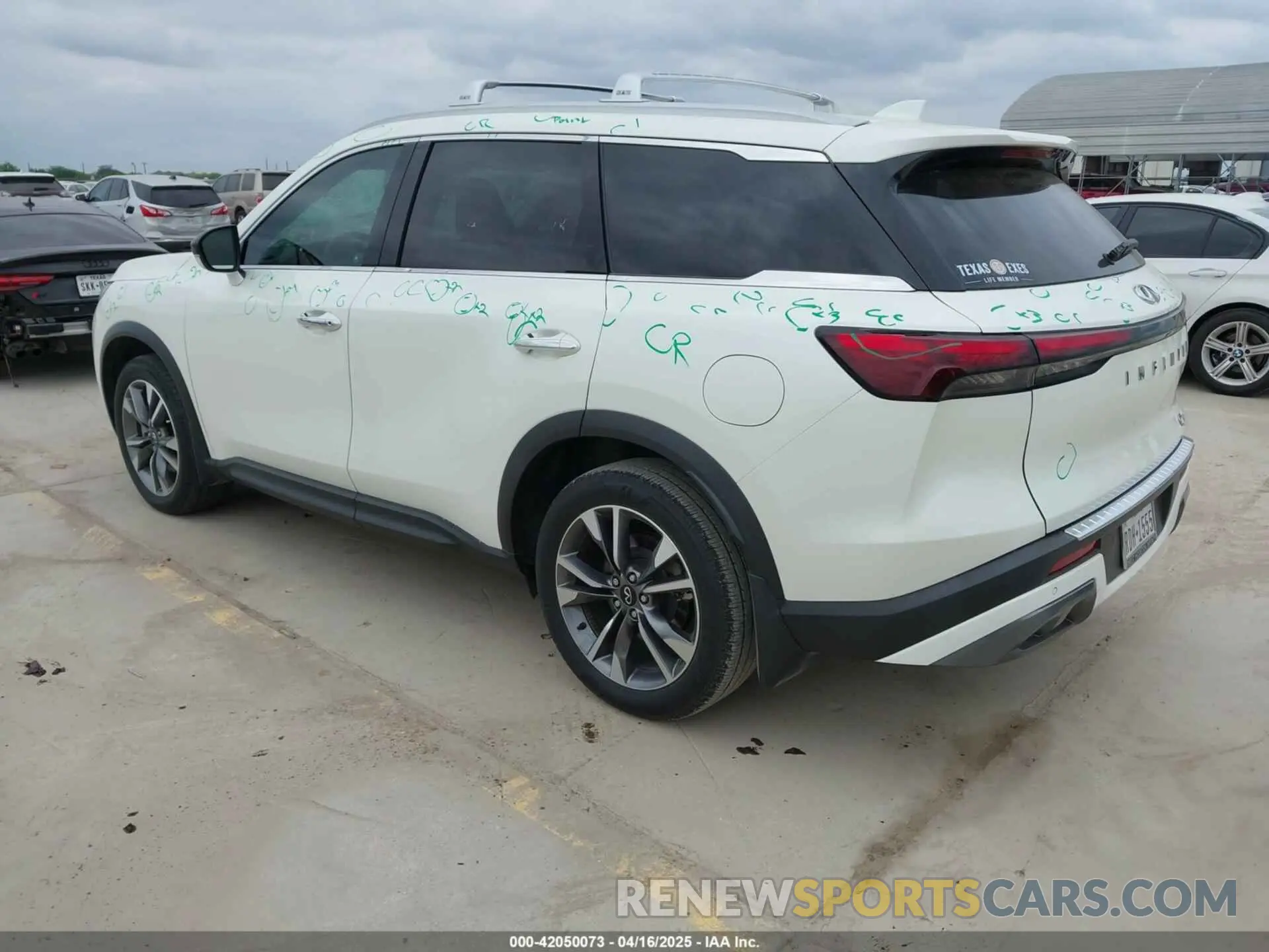 3 Photograph of a damaged car 5N1DL1FR4NC330262 INFINITI QX60 2022