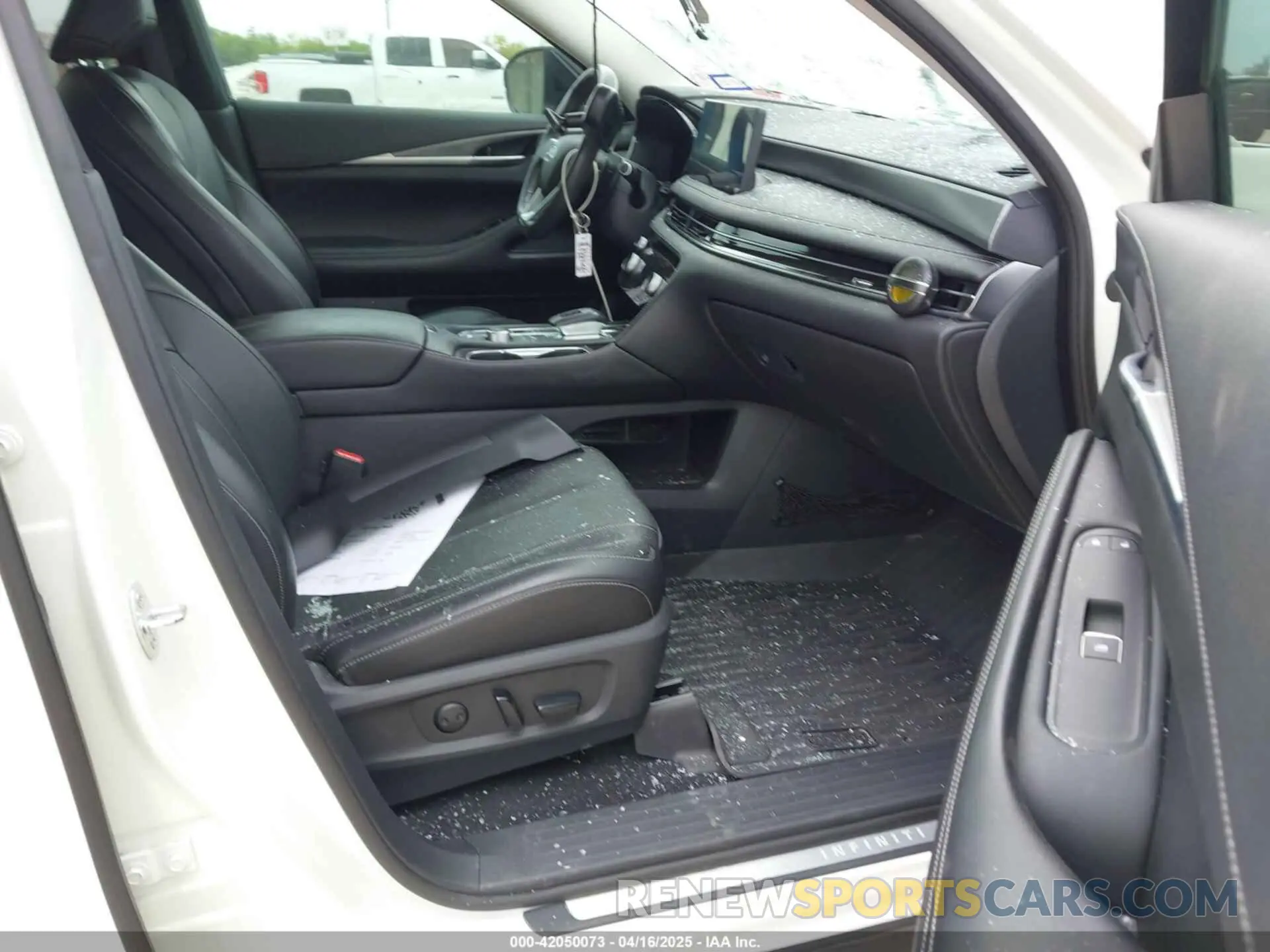 5 Photograph of a damaged car 5N1DL1FR4NC330262 INFINITI QX60 2022