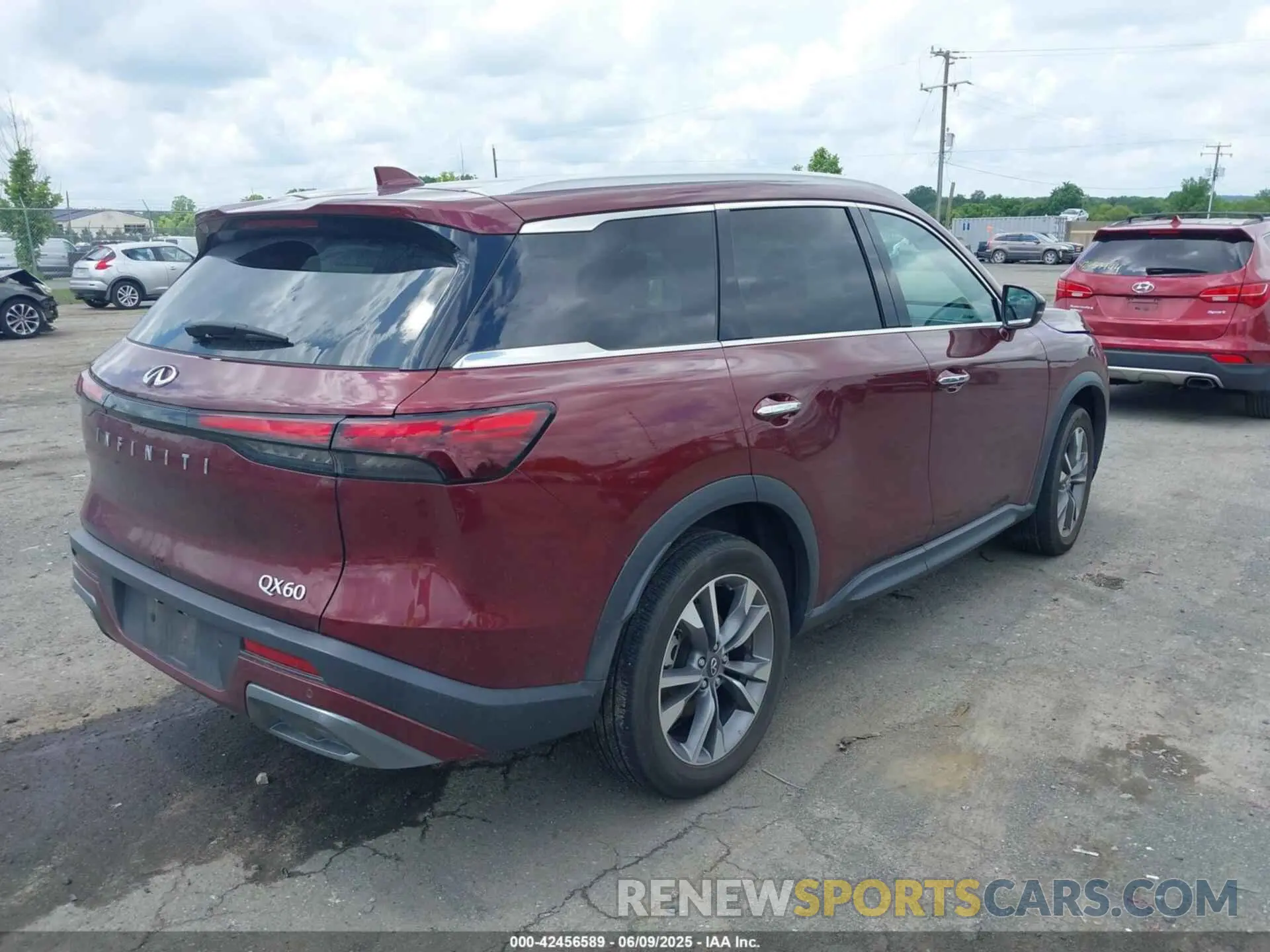 4 Photograph of a damaged car 5N1DL1FR9NC330743 INFINITI QX60 2022