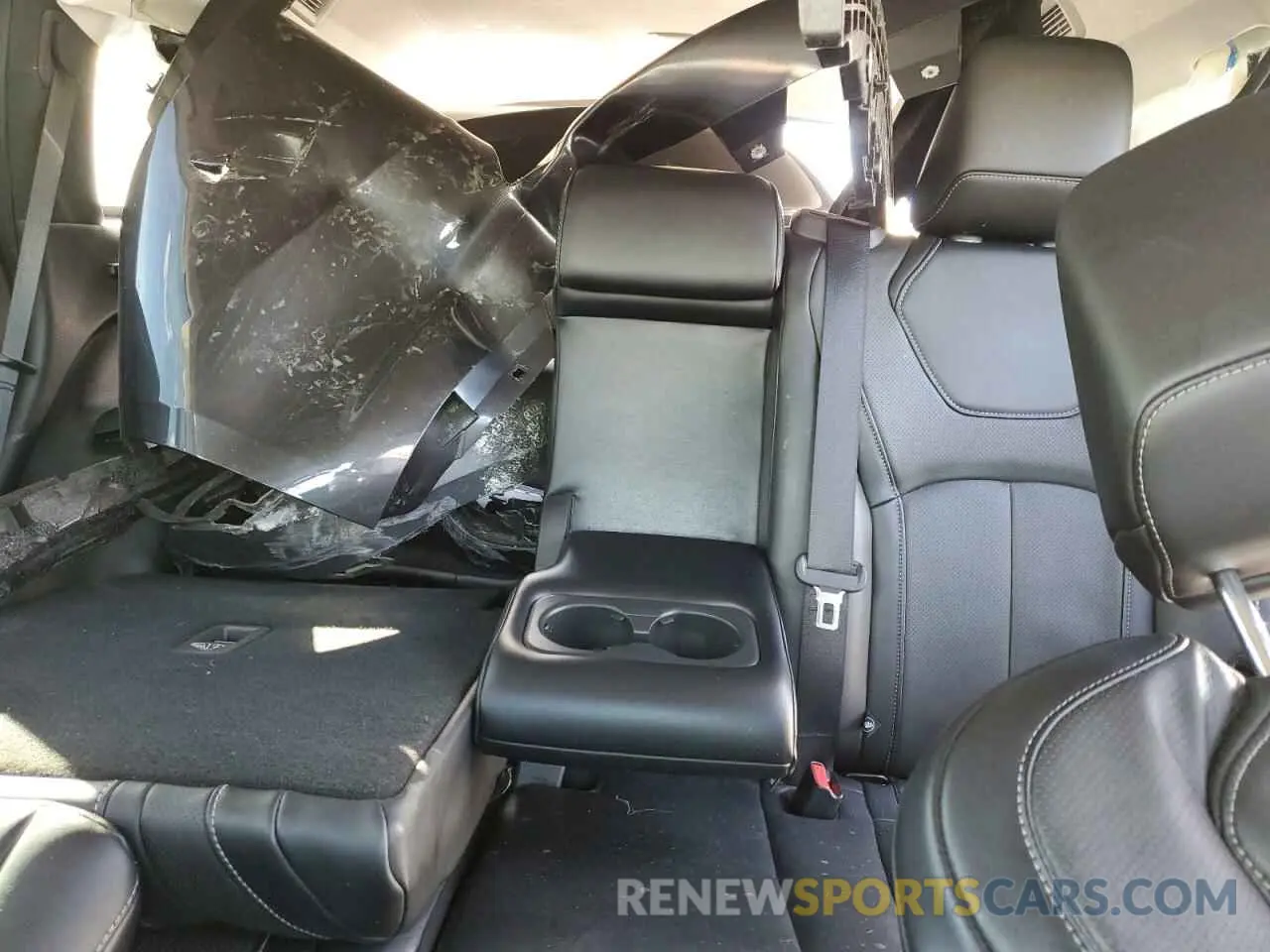 10 Photograph of a damaged car 5N1DL1FRXPC364094 INFINITI QX60 2023