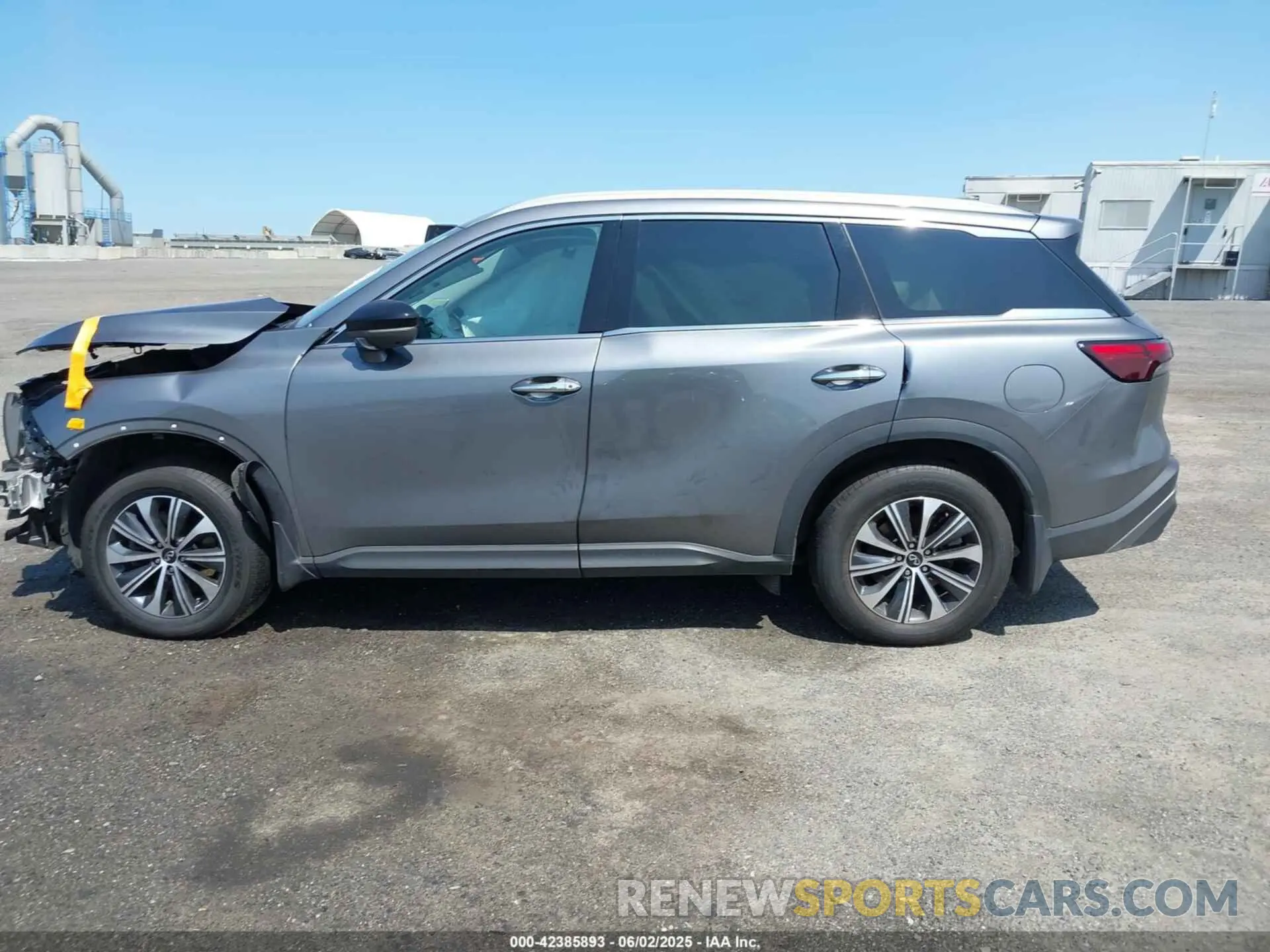 14 Photograph of a damaged car 5N1DL1FS2PC368384 INFINITI QX60 2023