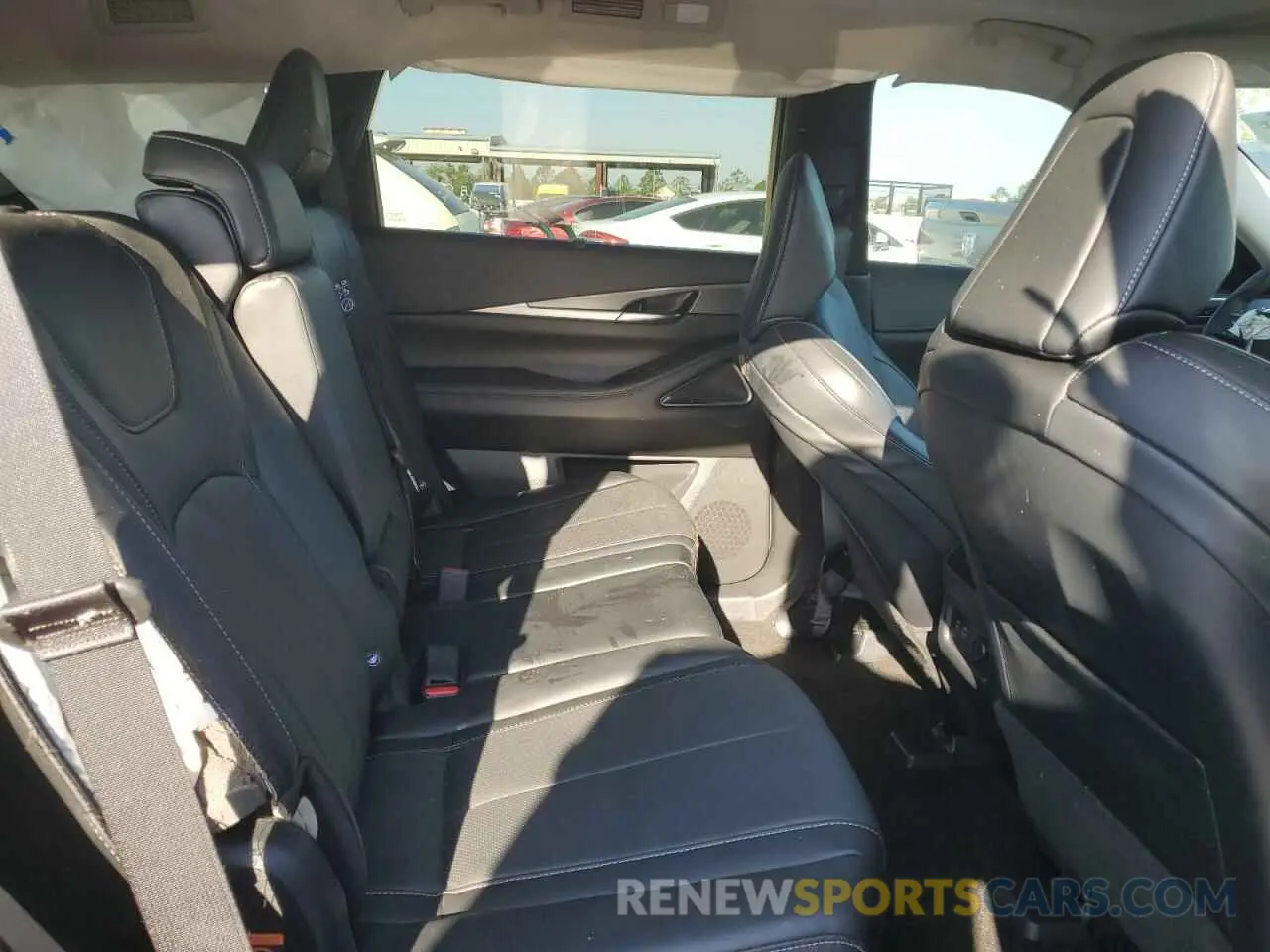 12 Photograph of a damaged car 5N1DL1FS3PC362013 INFINITI QX60 2023