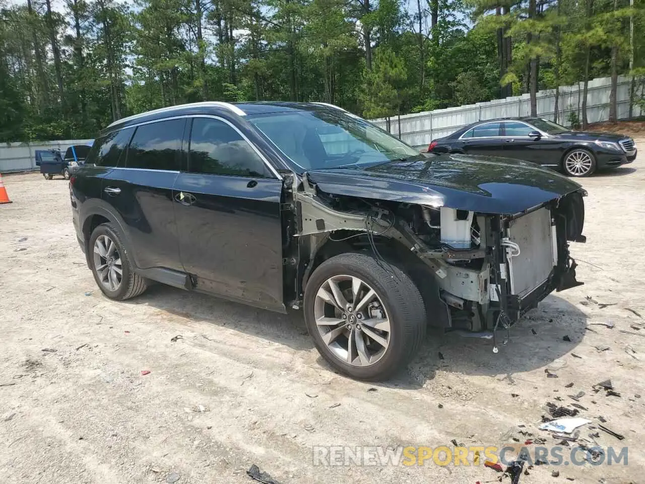 4 Photograph of a damaged car 5N1DL1FS9PC356054 INFINITI QX60 2023