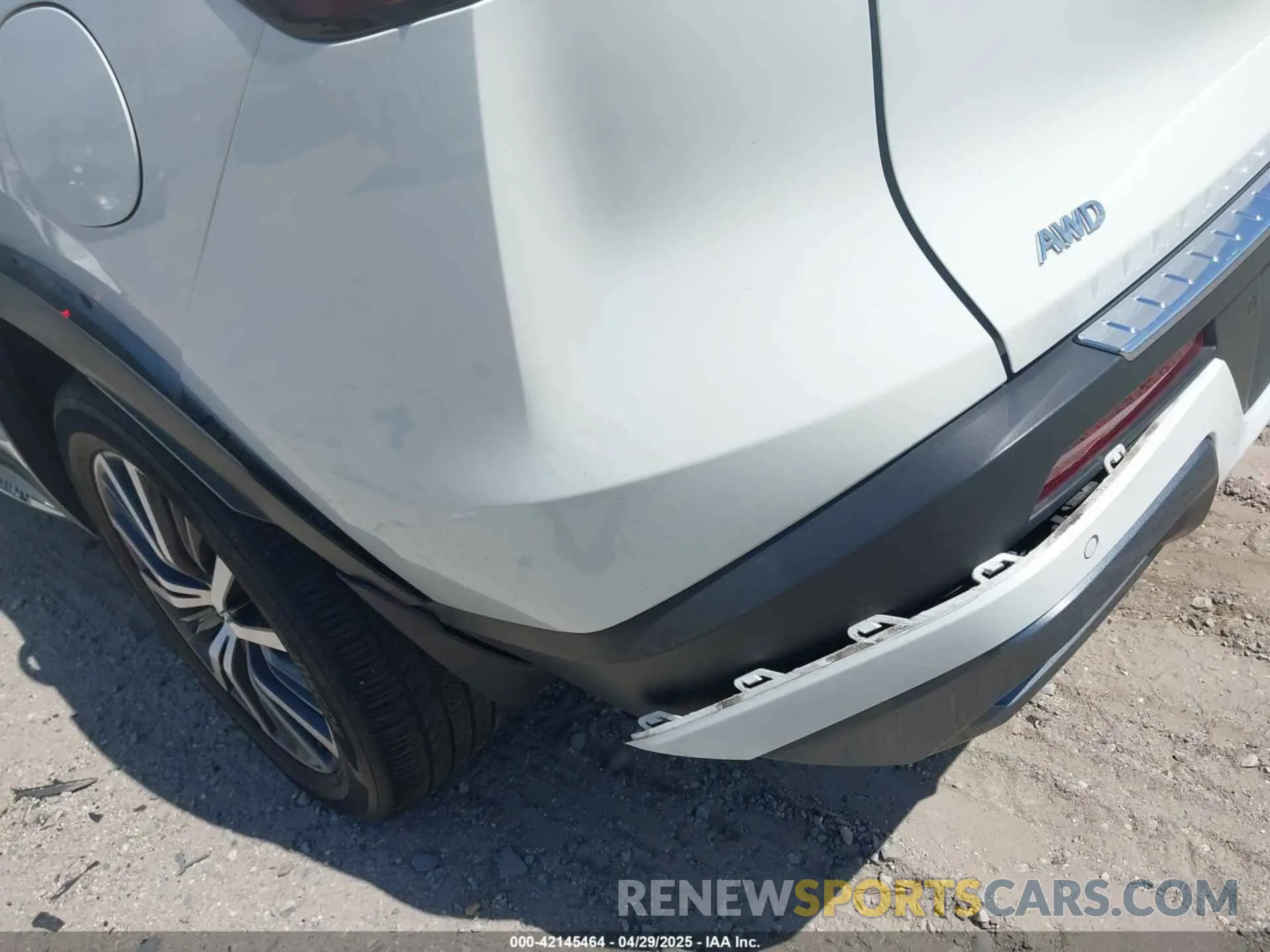 19 Photograph of a damaged car 5N1DL1GS1PC349100 INFINITI QX60 2023