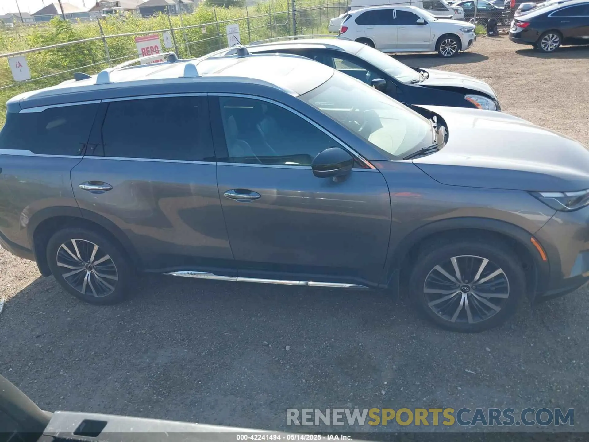 13 Photograph of a damaged car 5N1DL1GS1PC361523 INFINITI QX60 2023