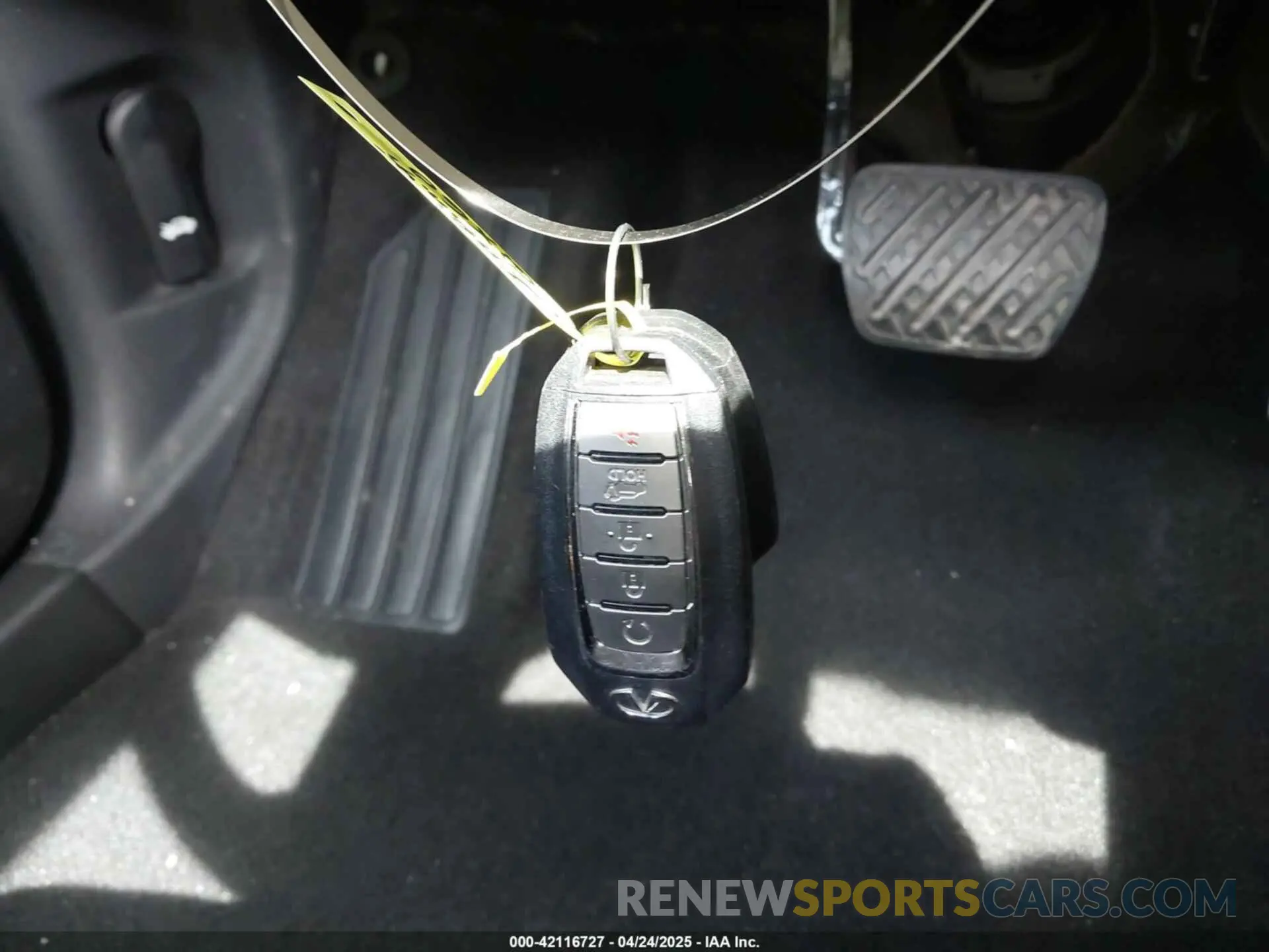 11 Photograph of a damaged car 5N1DL1GS5PC353666 INFINITI QX60 2023