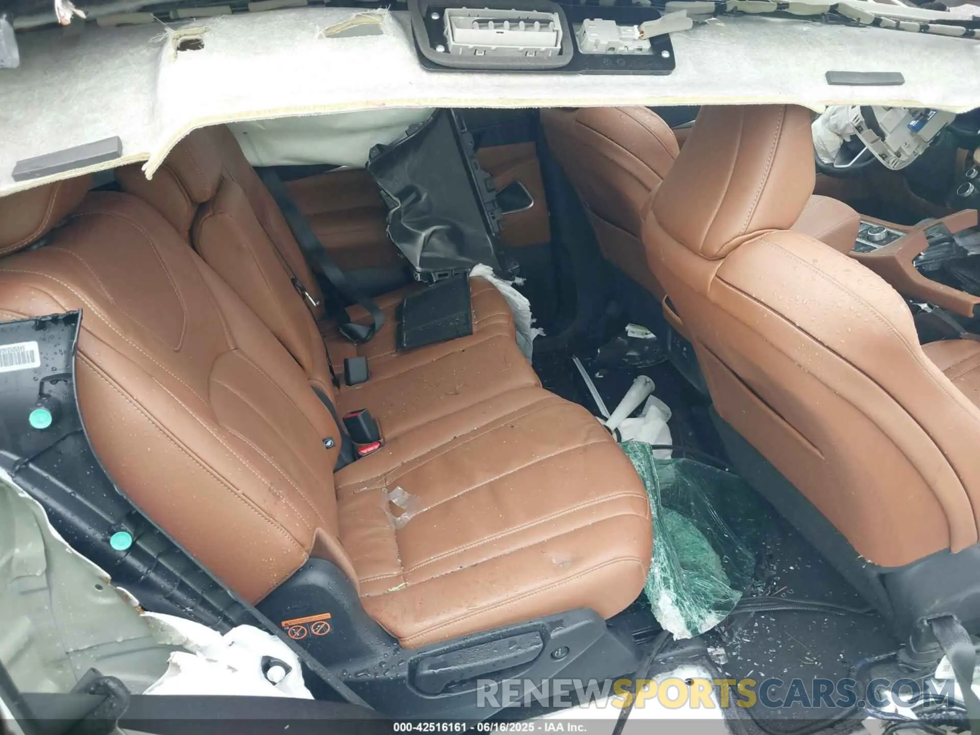 8 Photograph of a damaged car 5N1DL1GS9PC358014 INFINITI QX60 2023