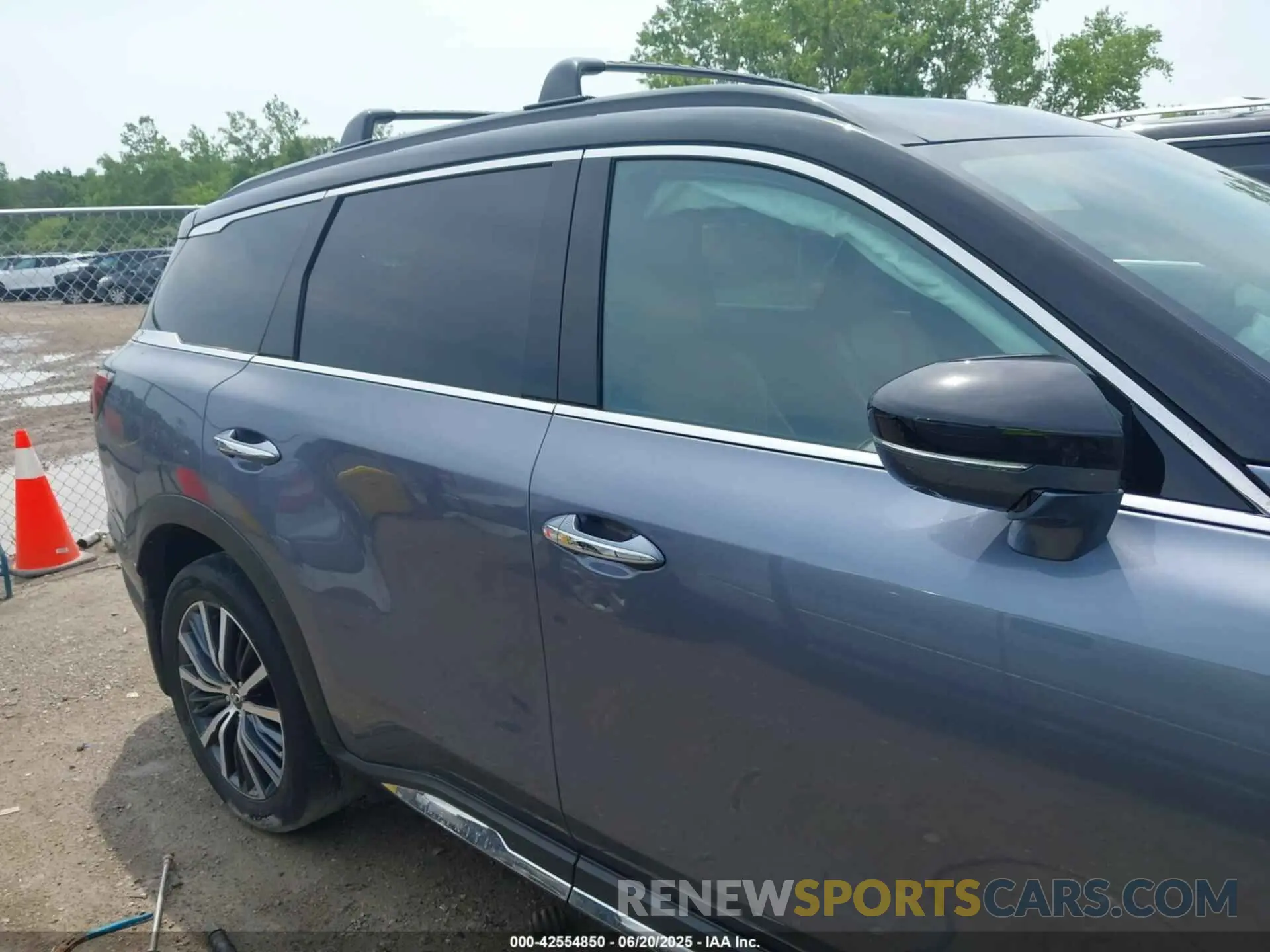 13 Photograph of a damaged car 5N1DL1HU6PC374316 INFINITI QX60 2023