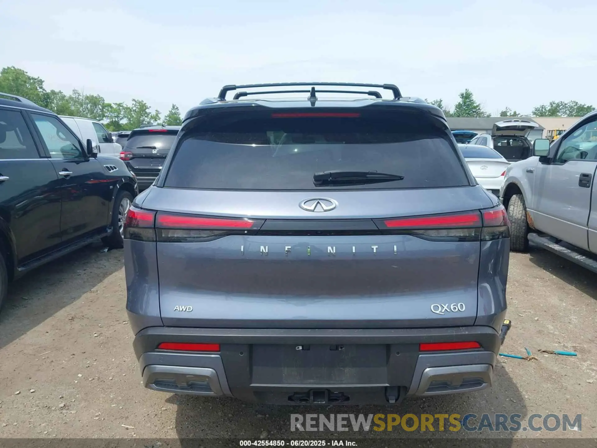 16 Photograph of a damaged car 5N1DL1HU6PC374316 INFINITI QX60 2023