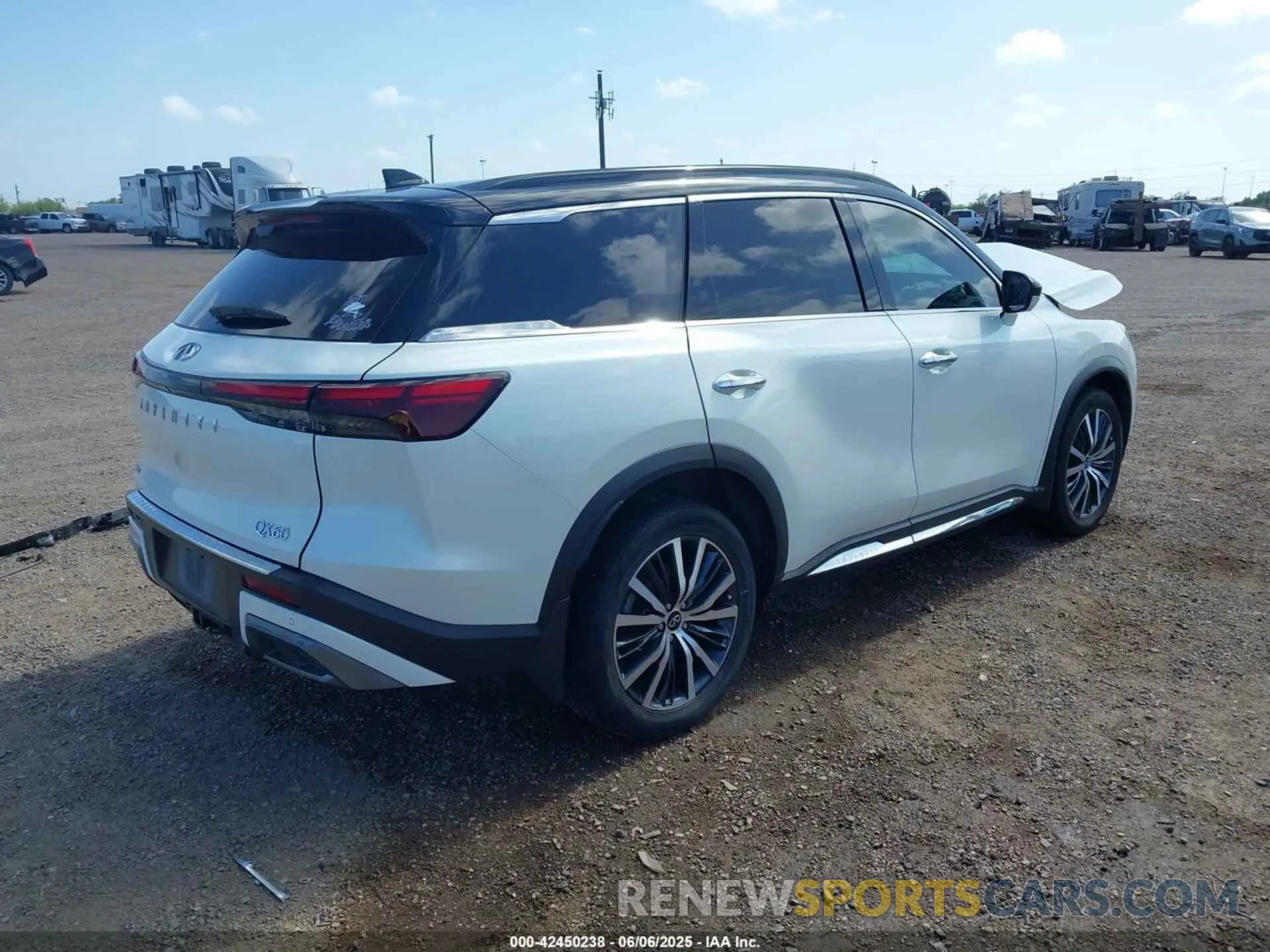 4 Photograph of a damaged car 5N1DL1HU8PC362121 INFINITI QX60 2023