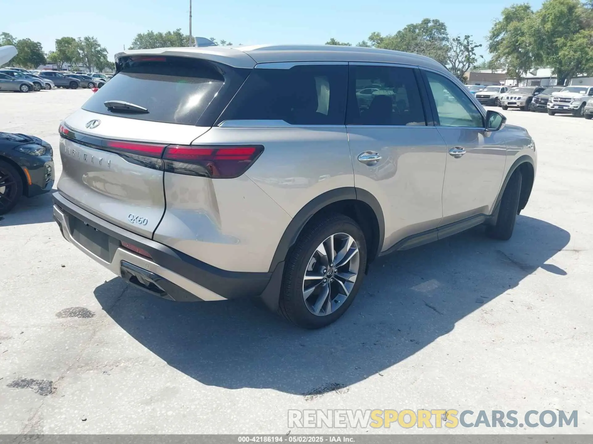 4 Photograph of a damaged car 5N1DL1FR3RC346815 INFINITI QX60 2024