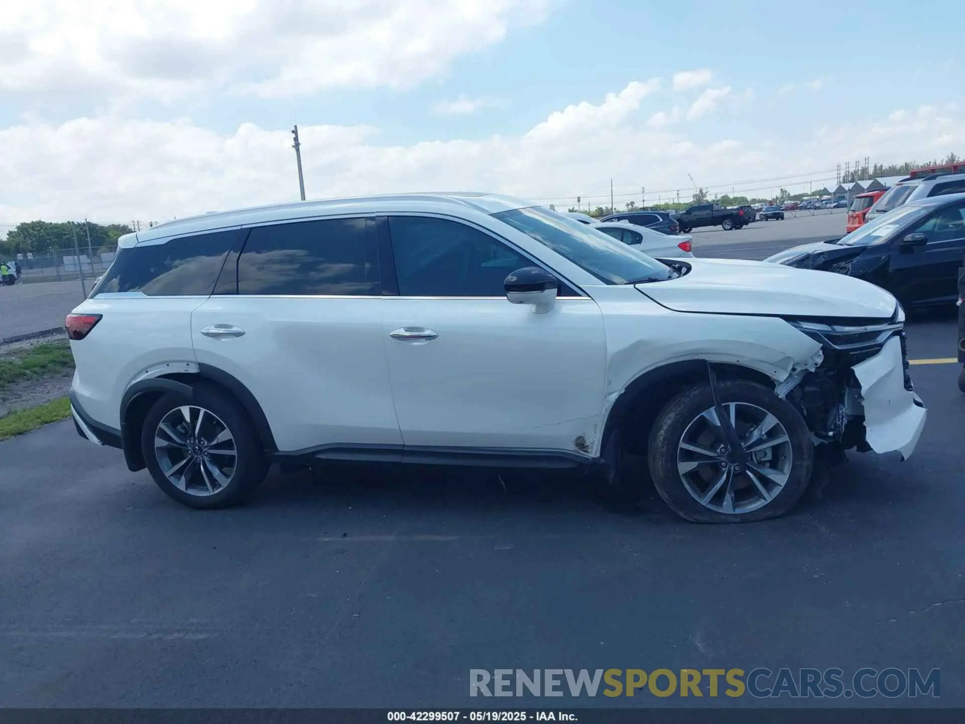 12 Photograph of a damaged car 5N1DL1FR8RC337849 INFINITI QX60 2024
