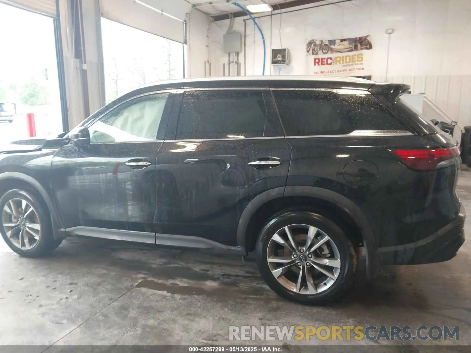 14 Photograph of a damaged car 5N1DL1FS5RC353672 INFINITI QX60 2024