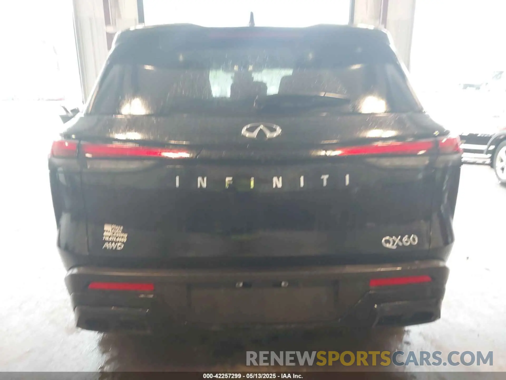 16 Photograph of a damaged car 5N1DL1FS5RC353672 INFINITI QX60 2024
