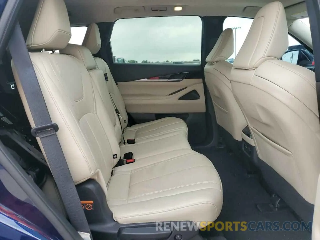 11 Photograph of a damaged car 5N1DL1ER0PC362548 INFINITI QX60 PURE 2023