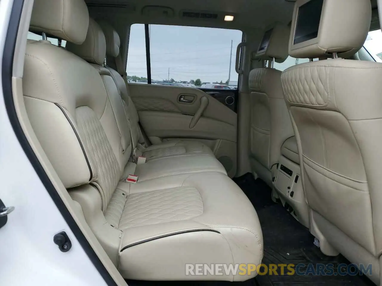 11 Photograph of a damaged car JN8AZ2NC1K9460750 INFINITI QX80 2019