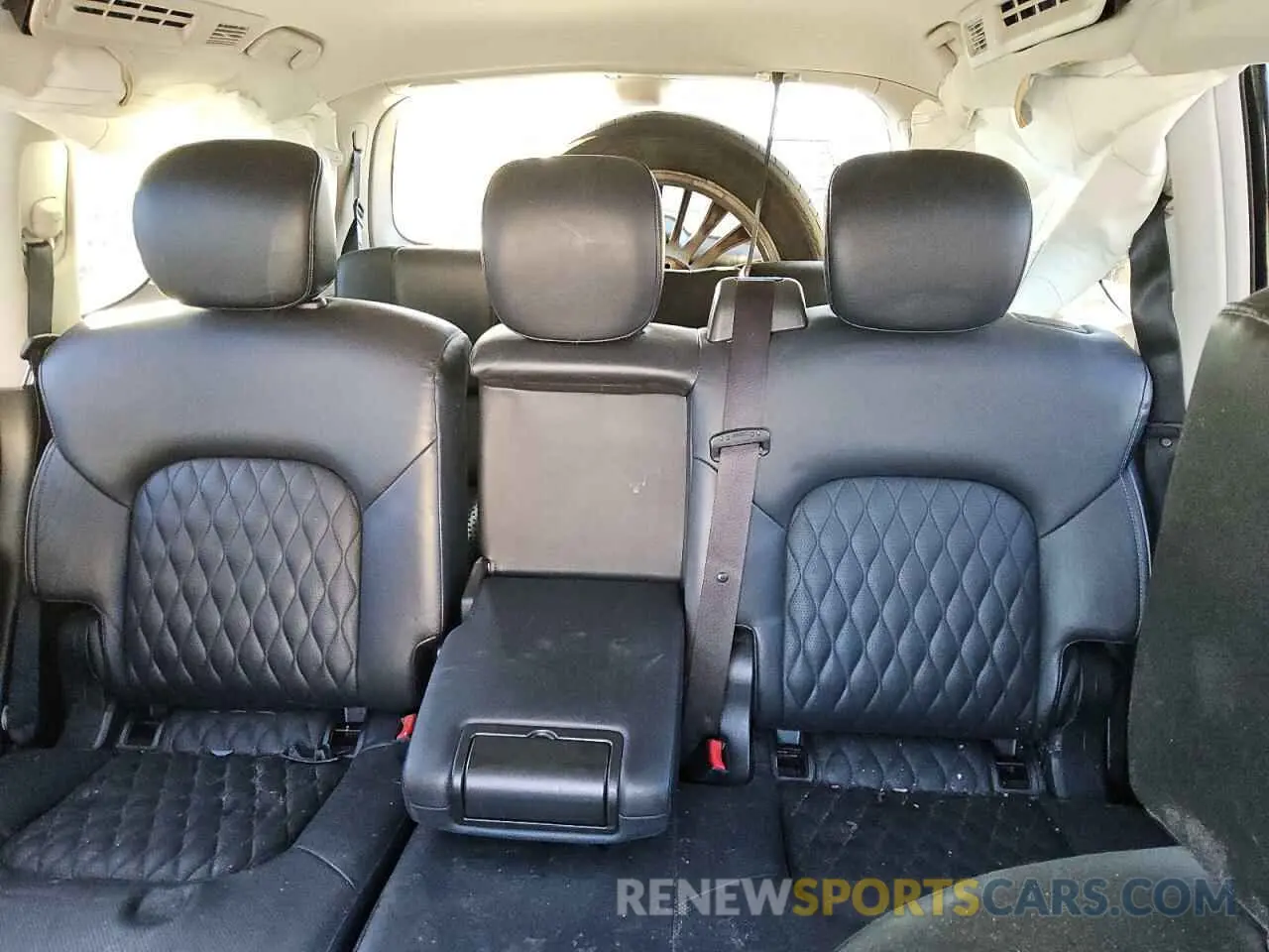 10 Photograph of a damaged car JN8AZ2NC2K9460207 INFINITI QX80 2019