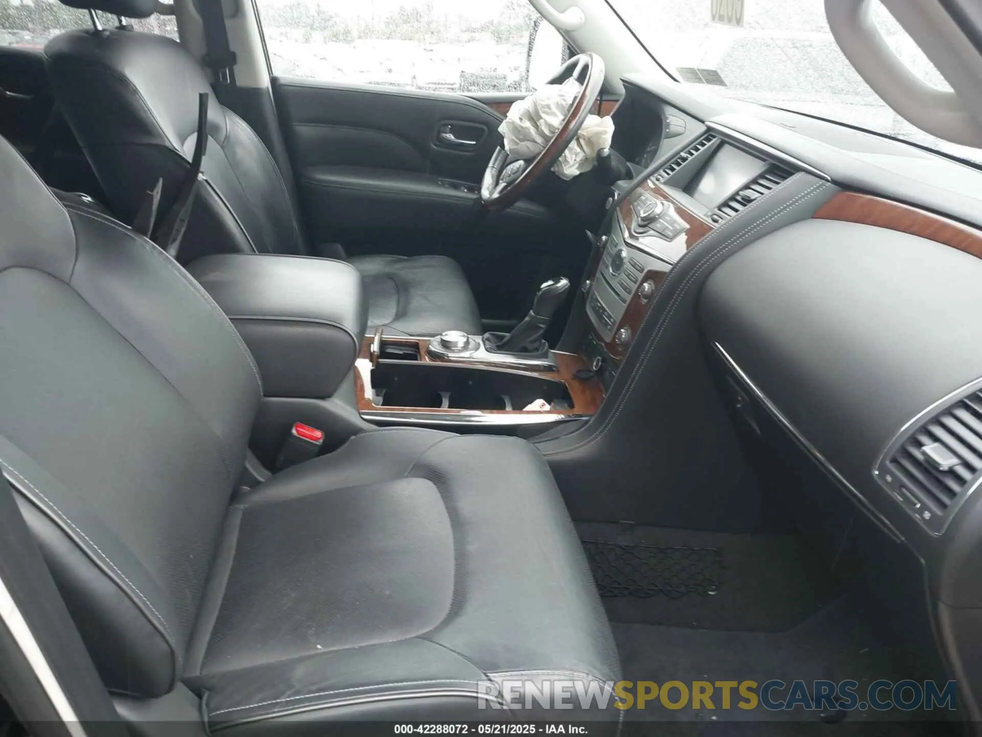 5 Photograph of a damaged car JN8AZ2NE1K9227095 INFINITI QX80 2019