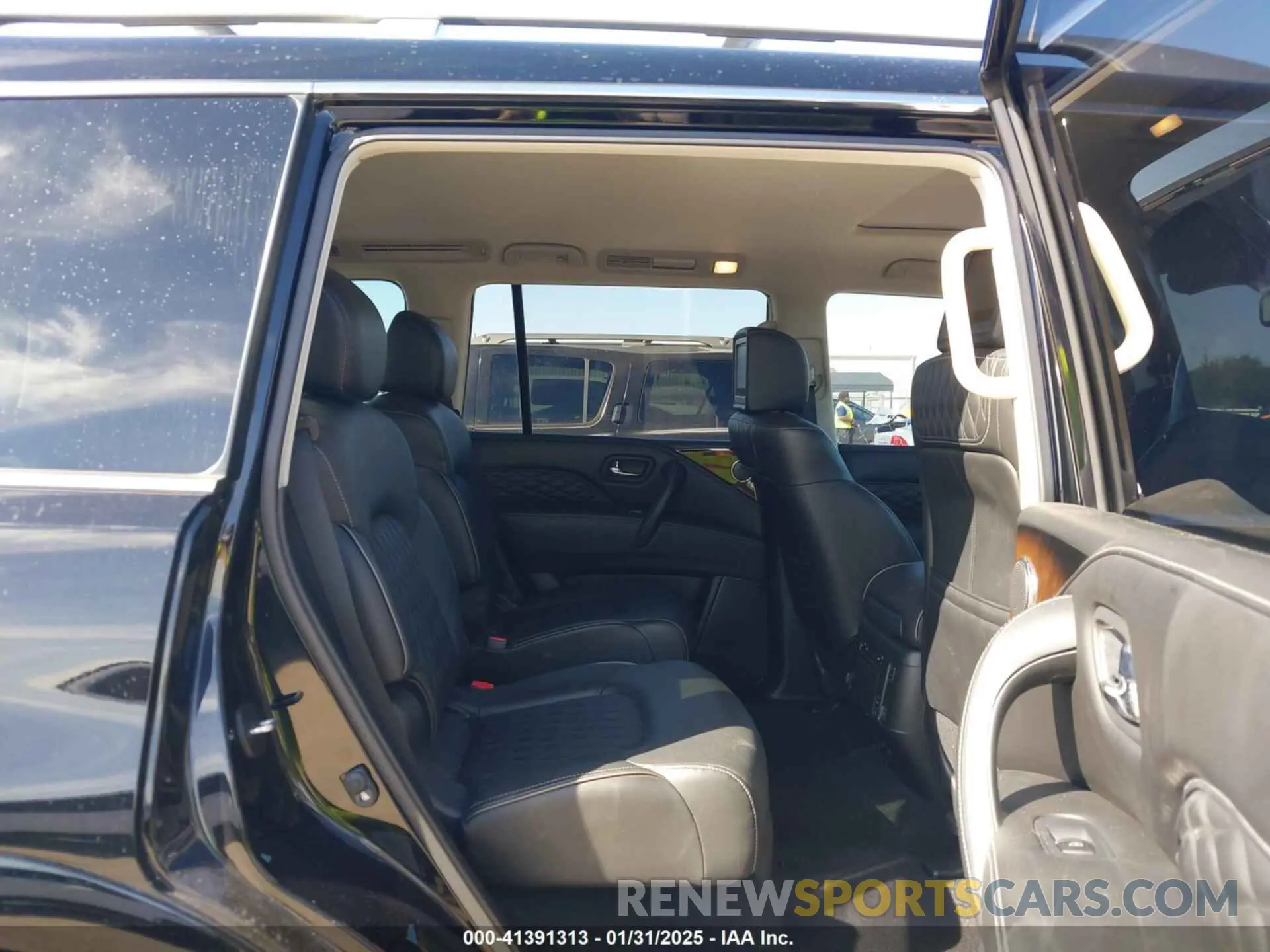 8 Photograph of a damaged car JN8AZ2NE3K9238521 INFINITI QX80 2019