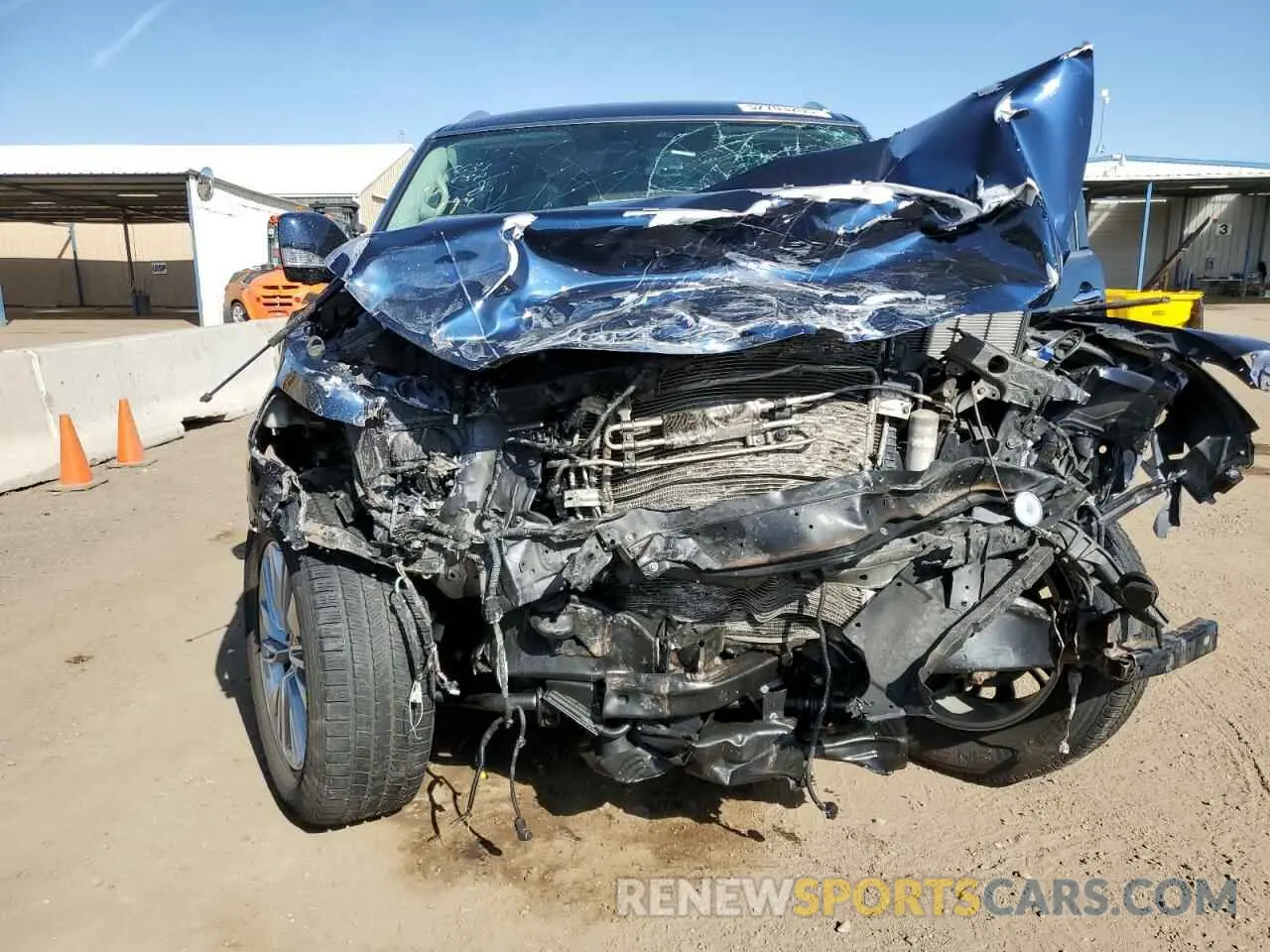 5 Photograph of a damaged car JN8AZ2NE5K9226631 INFINITI QX80 2019