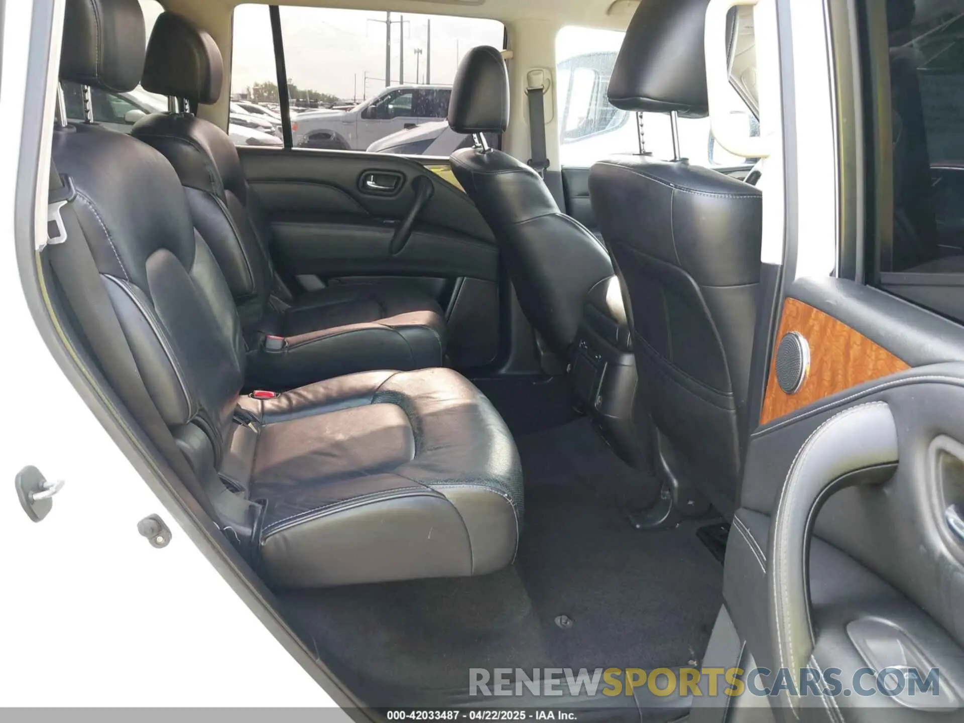 8 Photograph of a damaged car JN8AZ2NE8K9229099 INFINITI QX80 2019