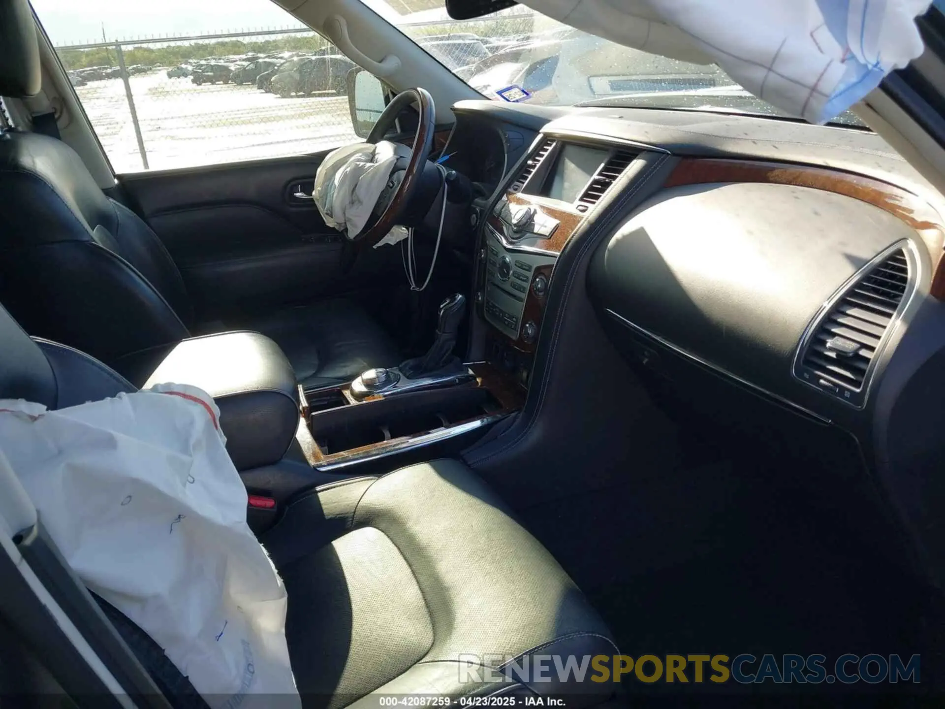5 Photograph of a damaged car JN8AZ2NE9K9236577 INFINITI QX80 2019