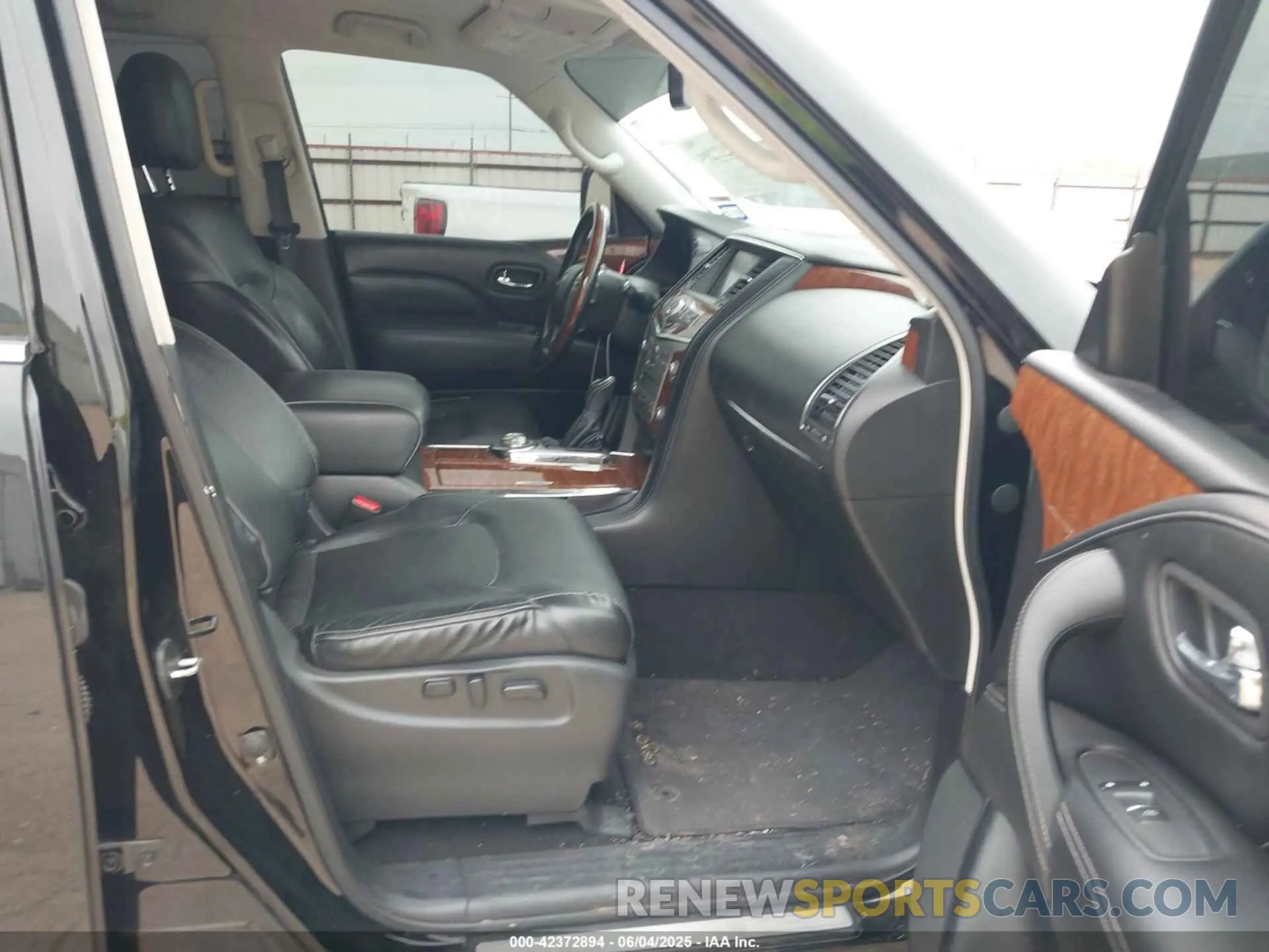 5 Photograph of a damaged car JN8AZ2NEXK9232070 INFINITI QX80 2019