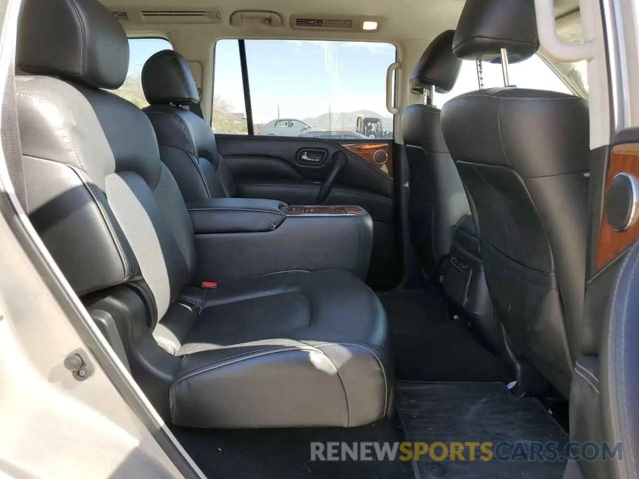 11 Photograph of a damaged car JN8AZ2NEXK9238080 INFINITI QX80 2019