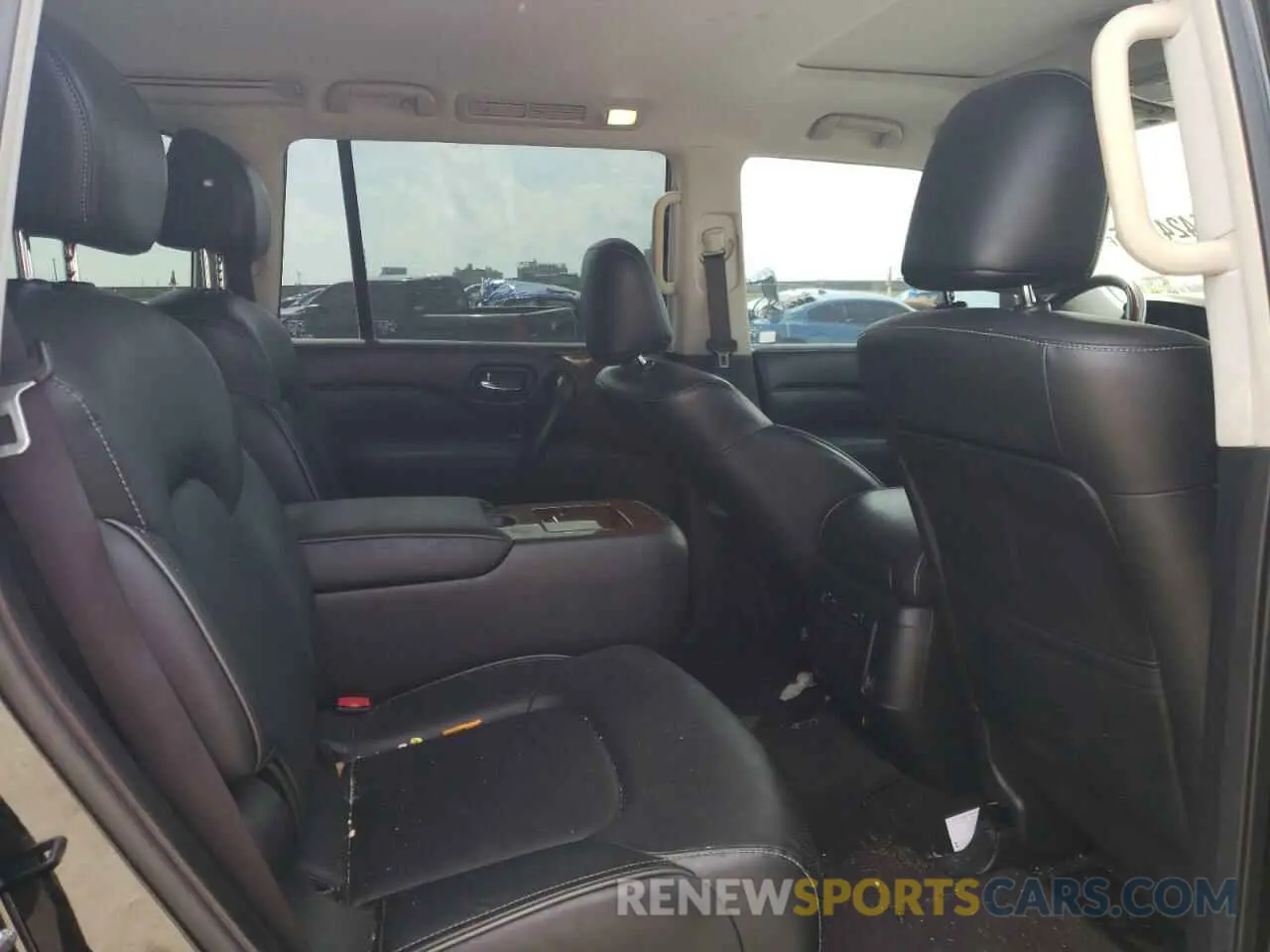 11 Photograph of a damaged car JN8AZ2NF0K9682268 INFINITI QX80 2019