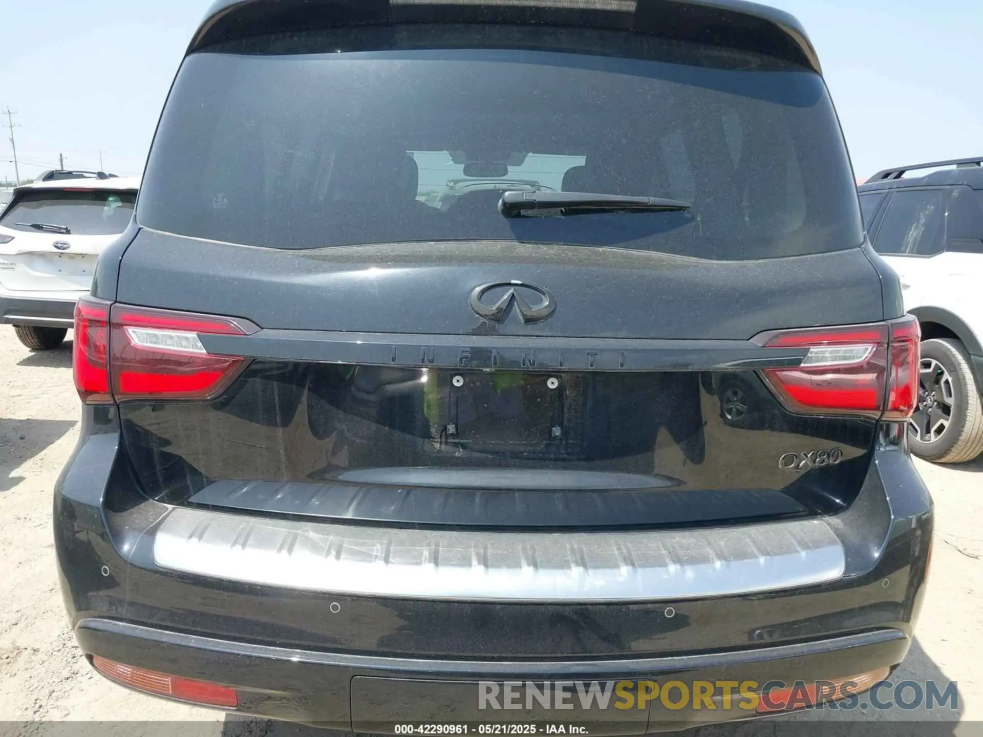 16 Photograph of a damaged car JN8AZ2NF0K9686692 INFINITI QX80 2019
